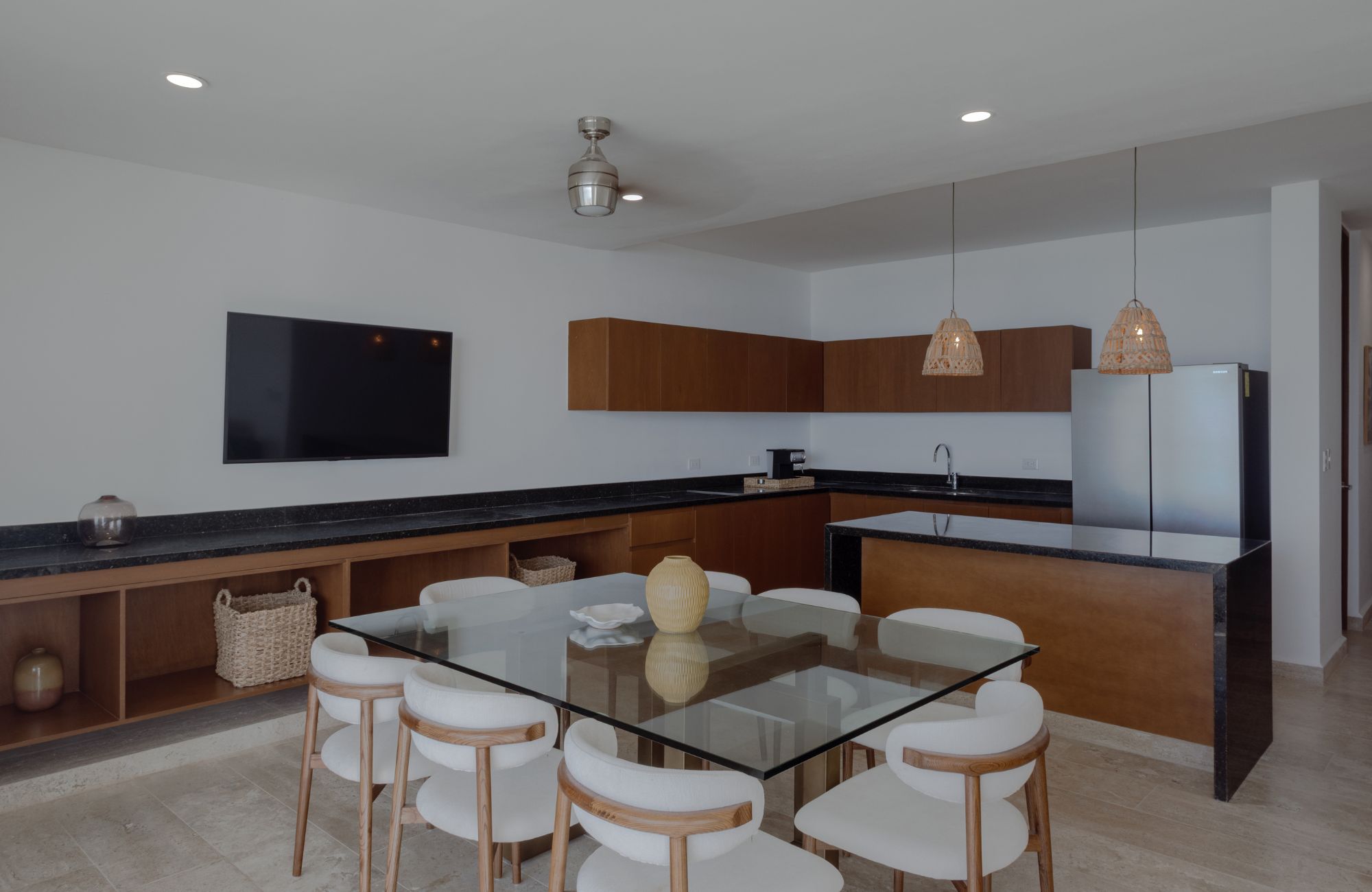 Oceanfront condo with premium amenities for sale, Chuburn&aacute;, Yucat&aacute;n