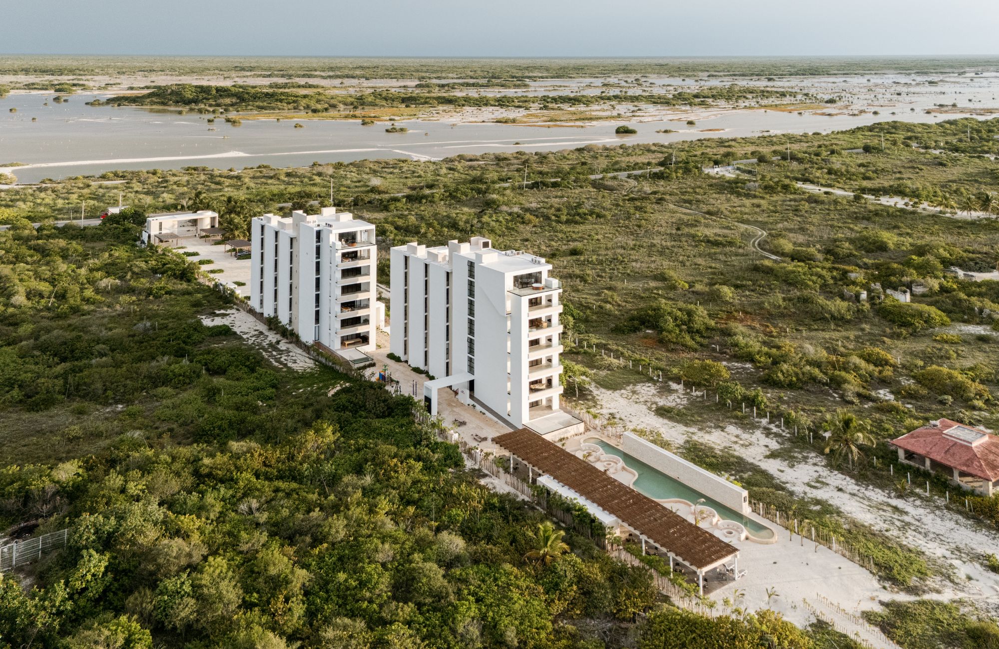 Oceanfront condo with premium amenities for sale, Chuburn&aacute;, Yucat&aacute;n