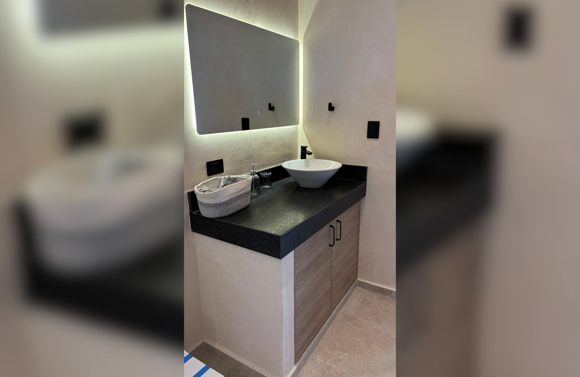 Apartment with ocean view pool and more amenities for sale San Crisanto Yucatan.