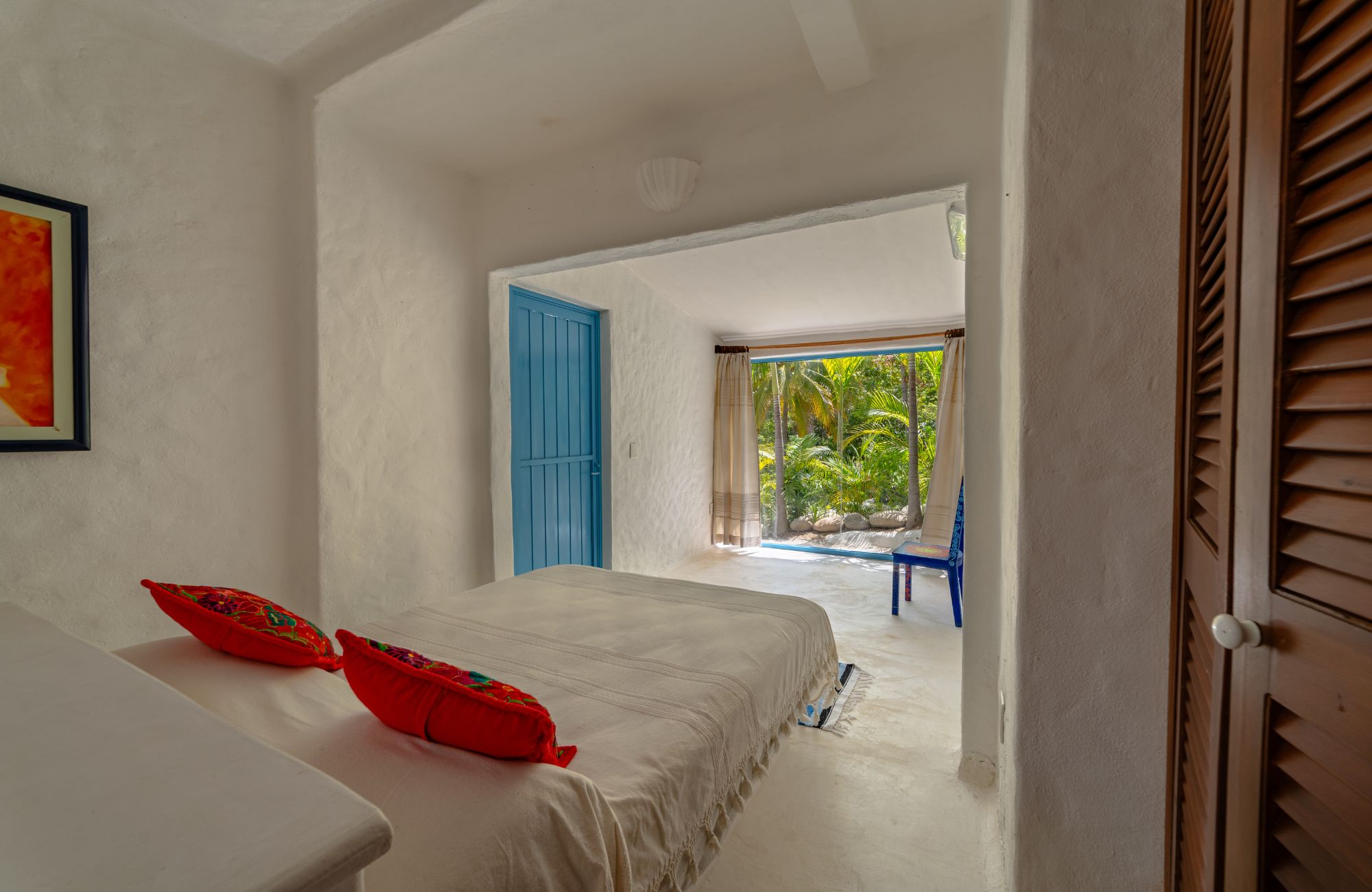House with ocean view, beach access, large lot, in Residencial Conejos for sale