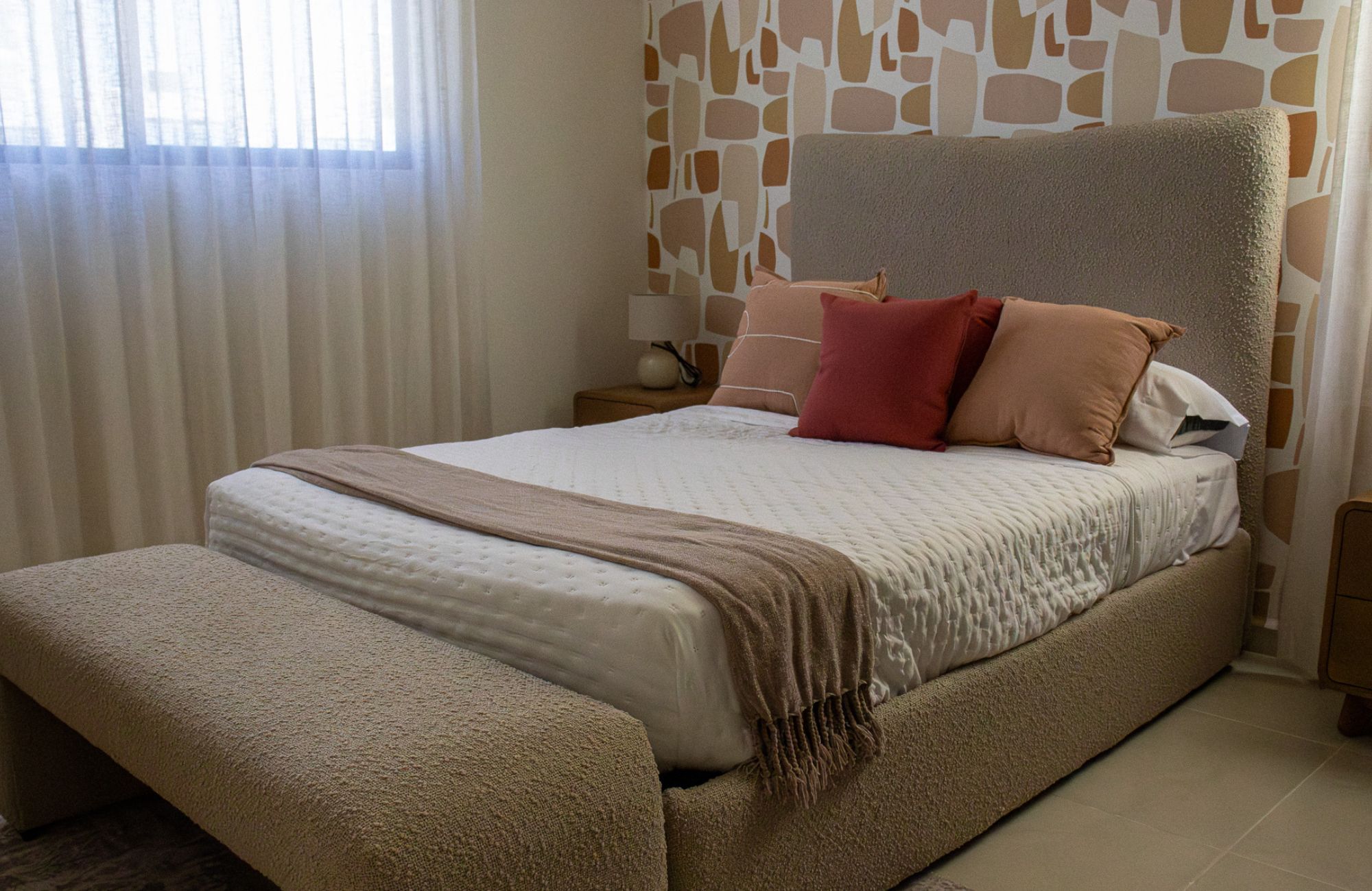 House with double-height living room, private pool, club house, for sale, Cholul
