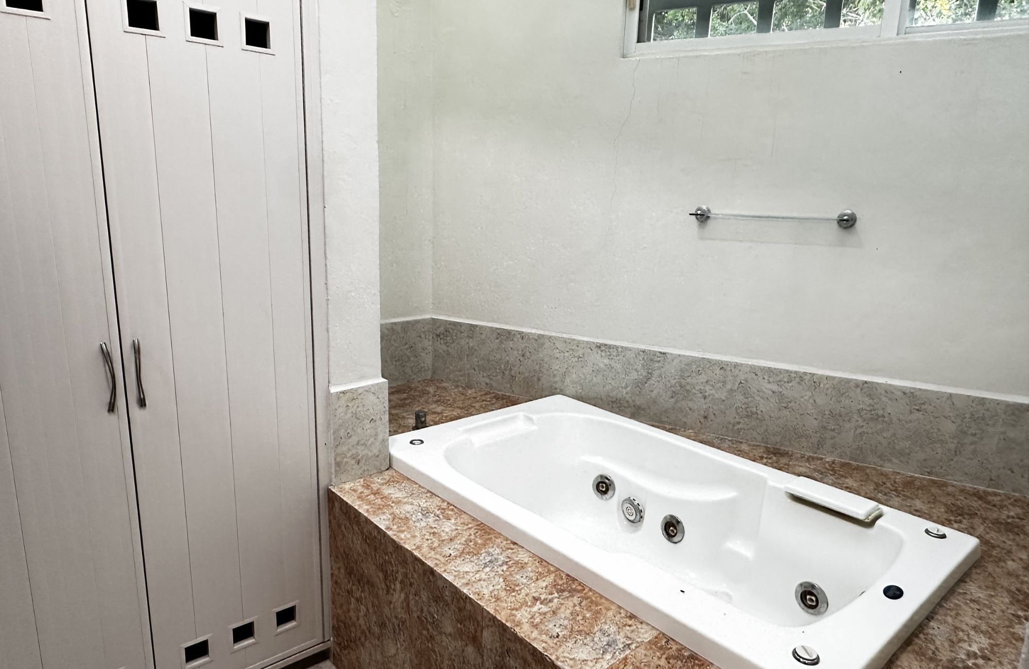 House with Private Pool for Sale, Cumbres, Canc&uacute;n