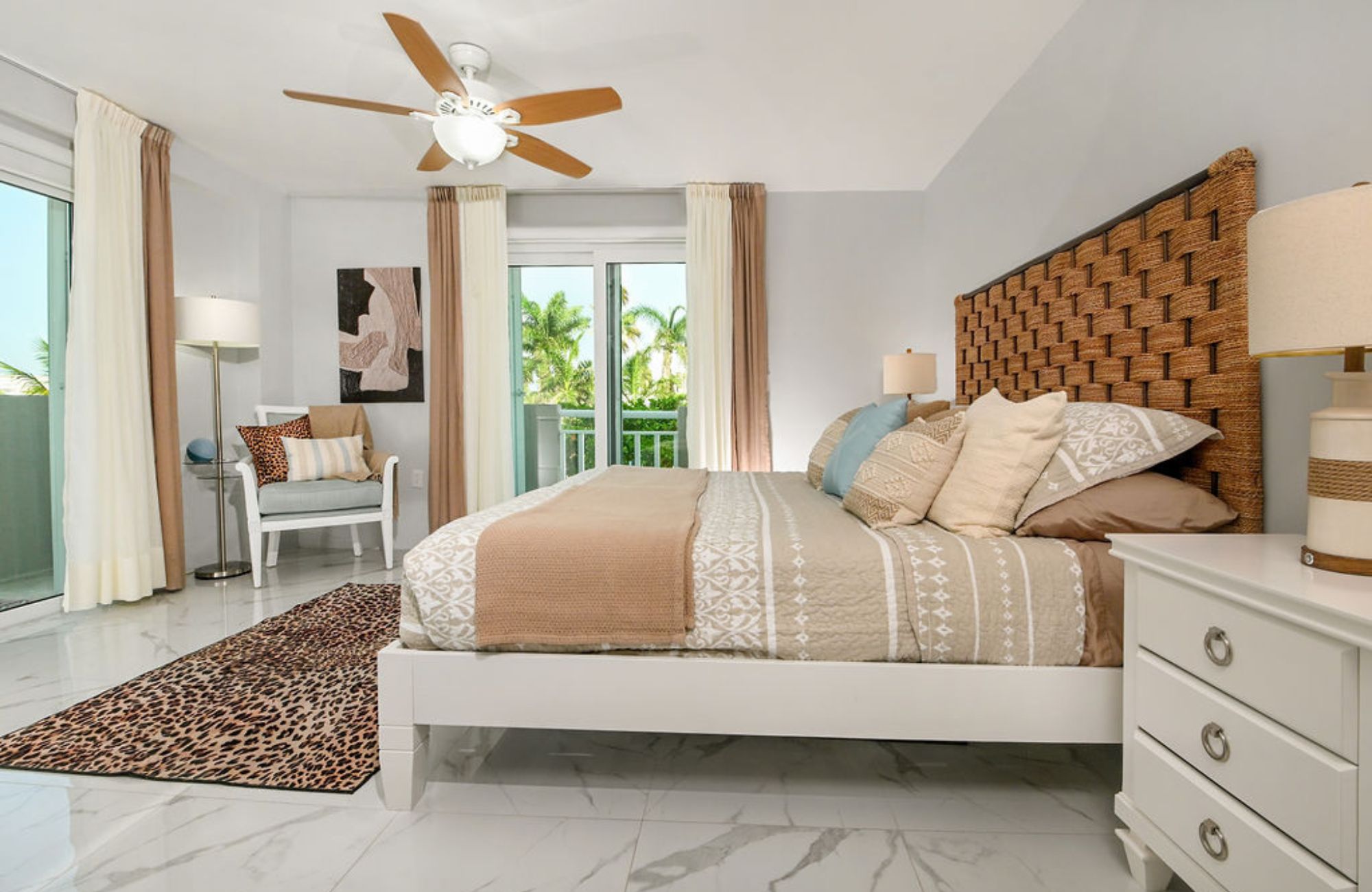 Oceanfront Apartment, Jacuzzi, Gym, Pre-construction, Sea Boardwalk, Cozumel