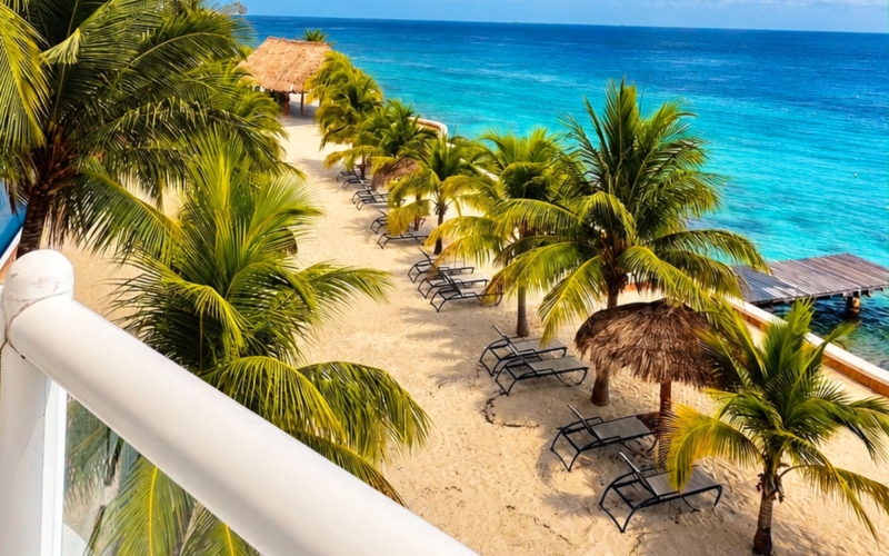 Oceanfront Condo with Private Dock &amp; Resort Amenities, Peninsula Grand, for Sale