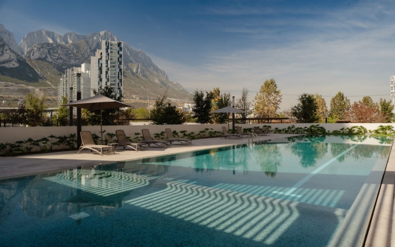 Modern condo with balcony and amenities, swimming pool, gym, sports bar, for sale