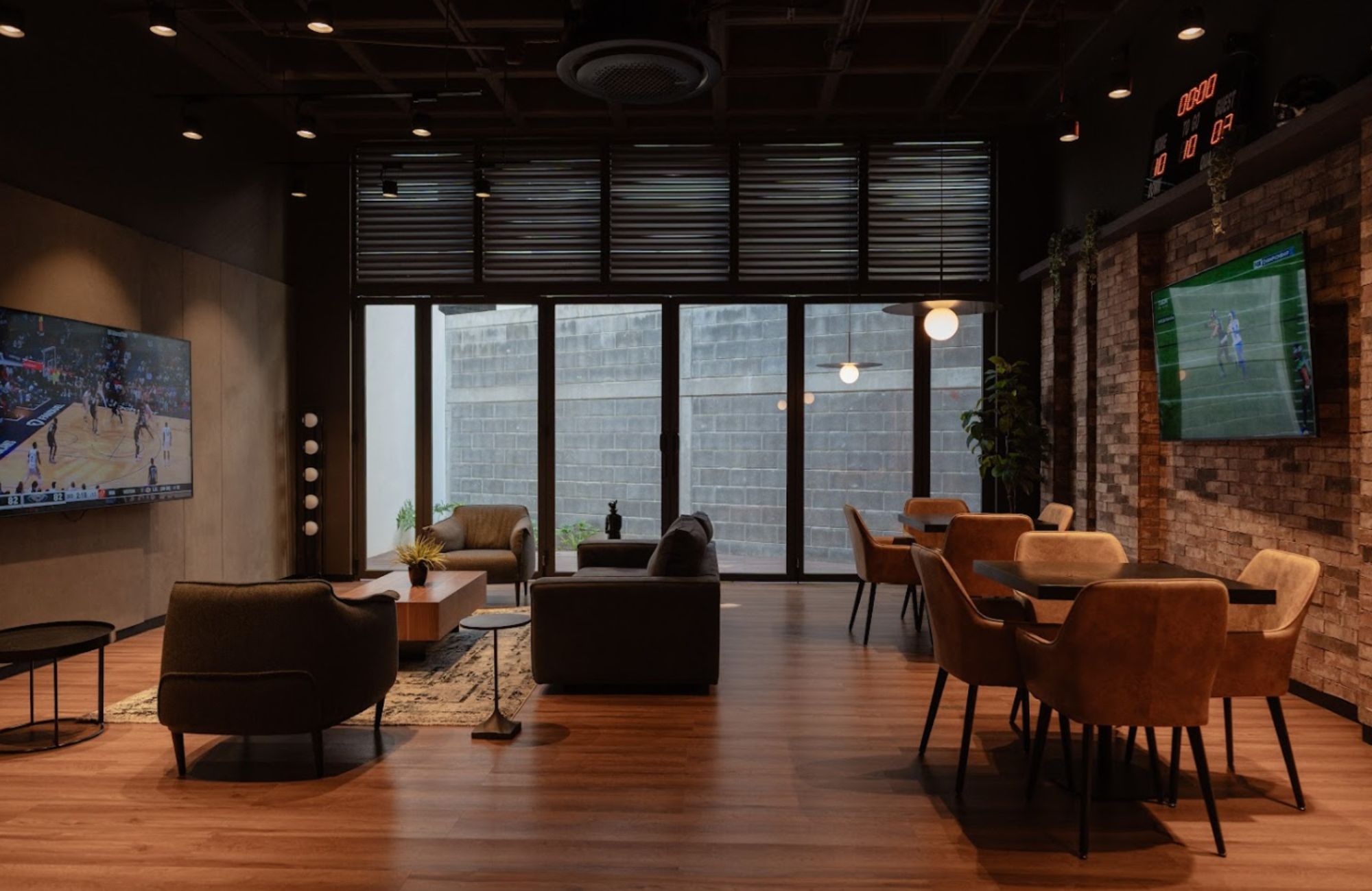 3 bedroom condo with spacious interiors, for sale