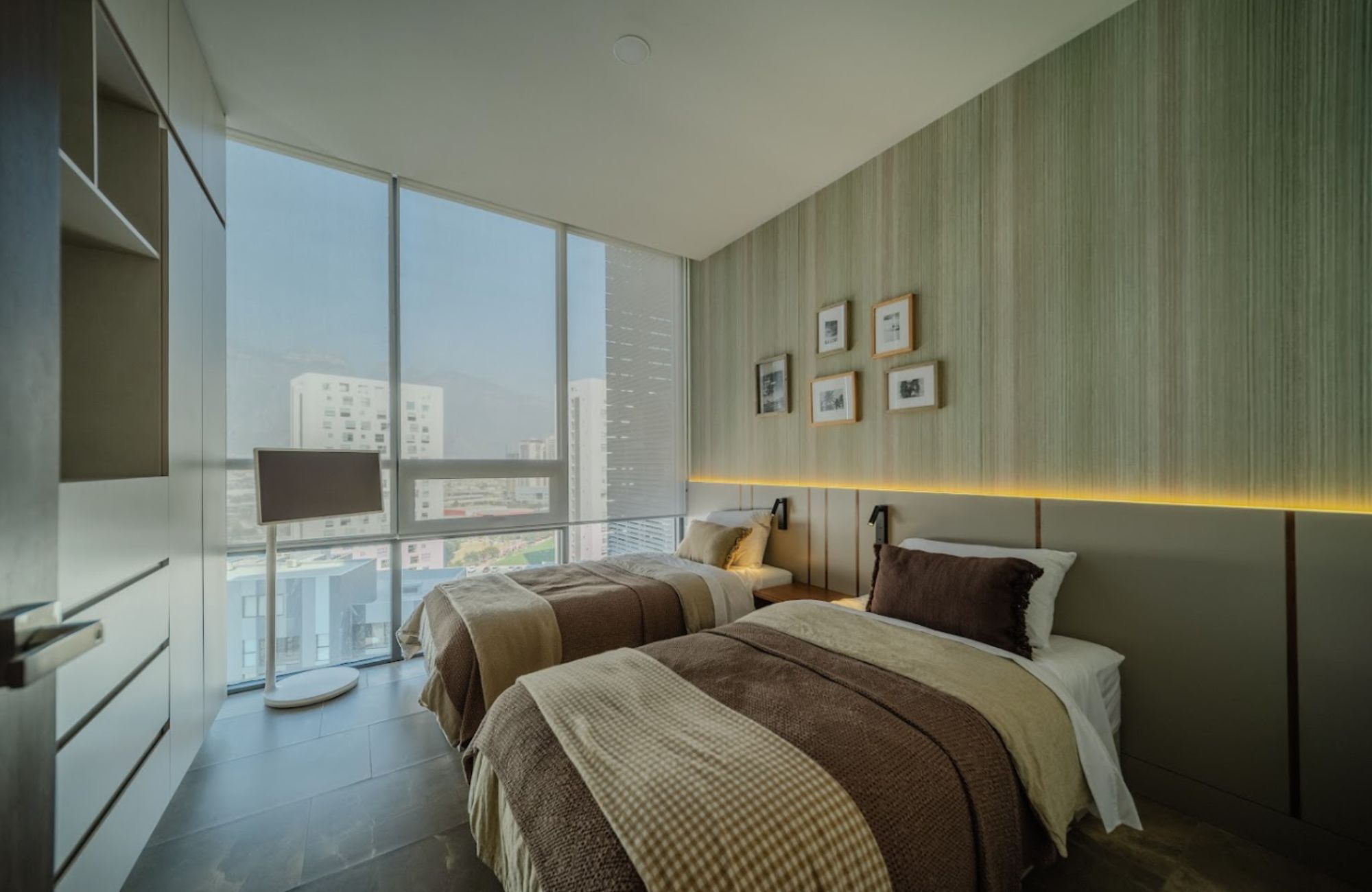 Condo with balcony, swimming pool, interactive water features, for sale