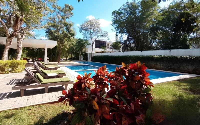 Residential lot for sale in Bamb&uacute; gated community, 24h security and amenities