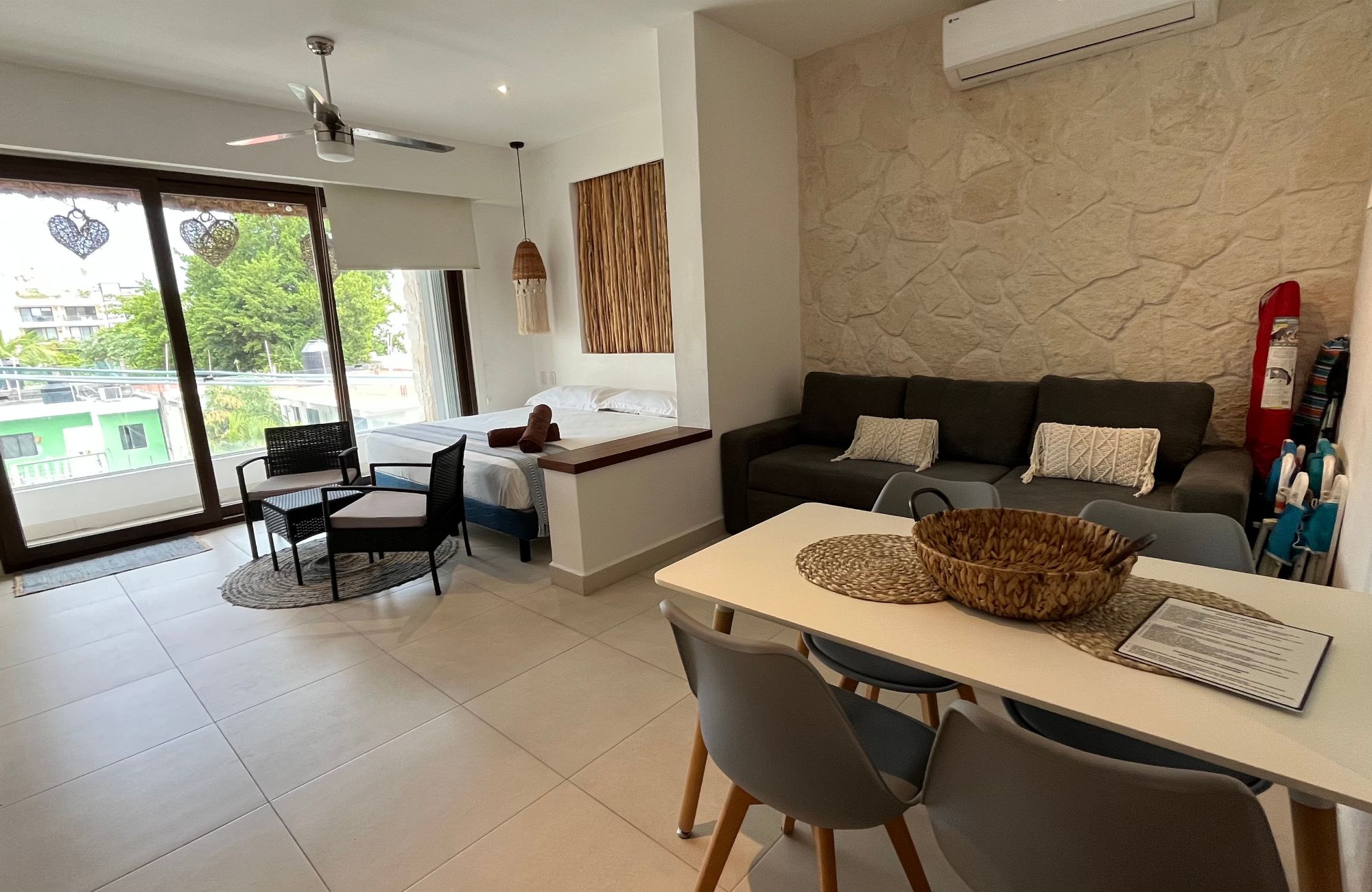 House in Residential Area with Pool and Pet Park, for Sale, Downtown Zone, Playa del Carmen.