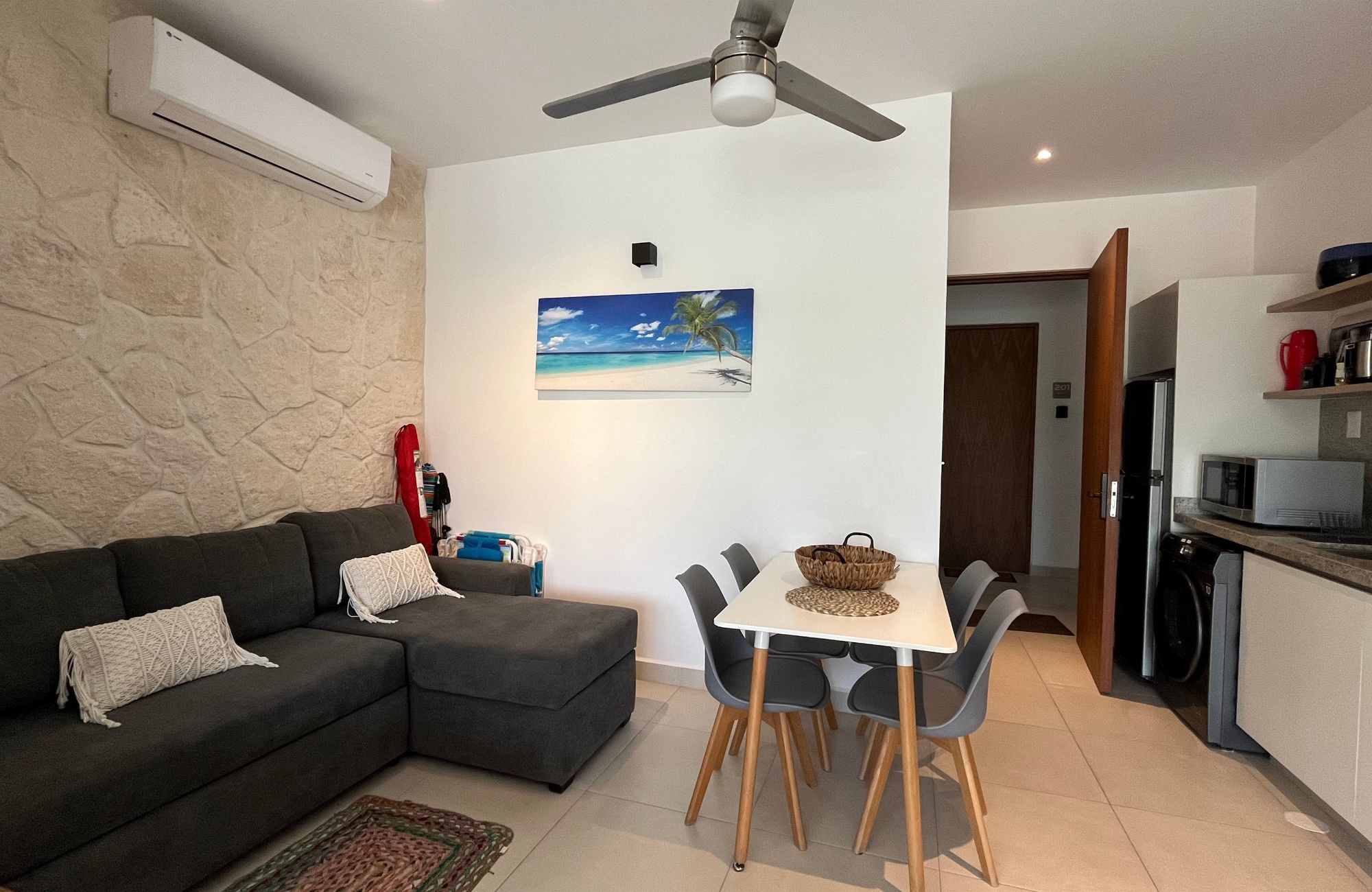House in Residential Area with Pool and Pet Park, for Sale, Downtown Zone, Playa del Carmen.
