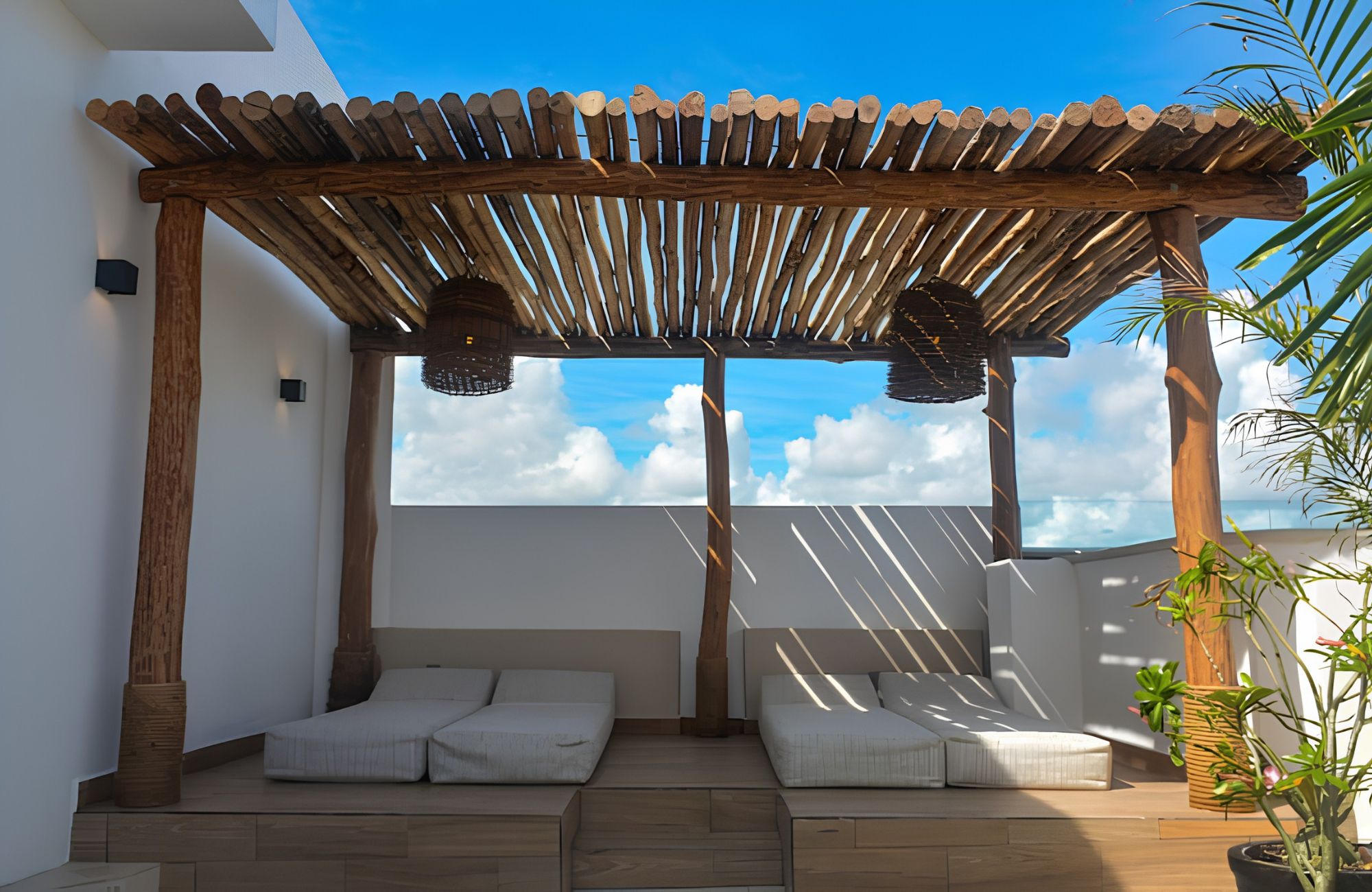 House in Residential Area with Pool and Pet Park, for Sale, Downtown Zone, Playa del Carmen.