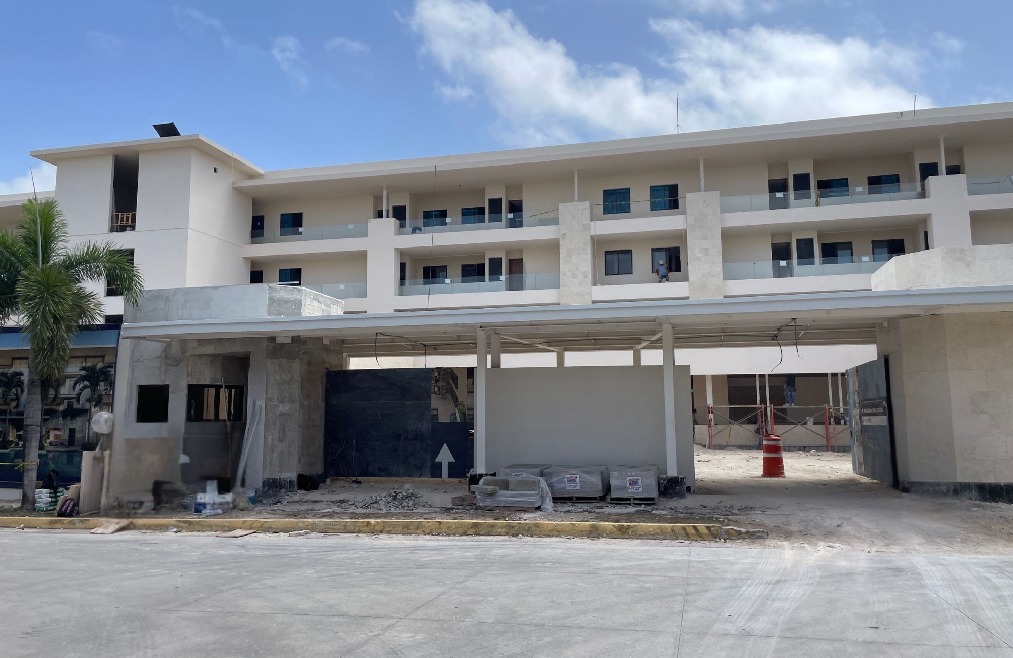 Penthouse con alberca, hamacas, cine al aire libre, en venta Playa del Carmen