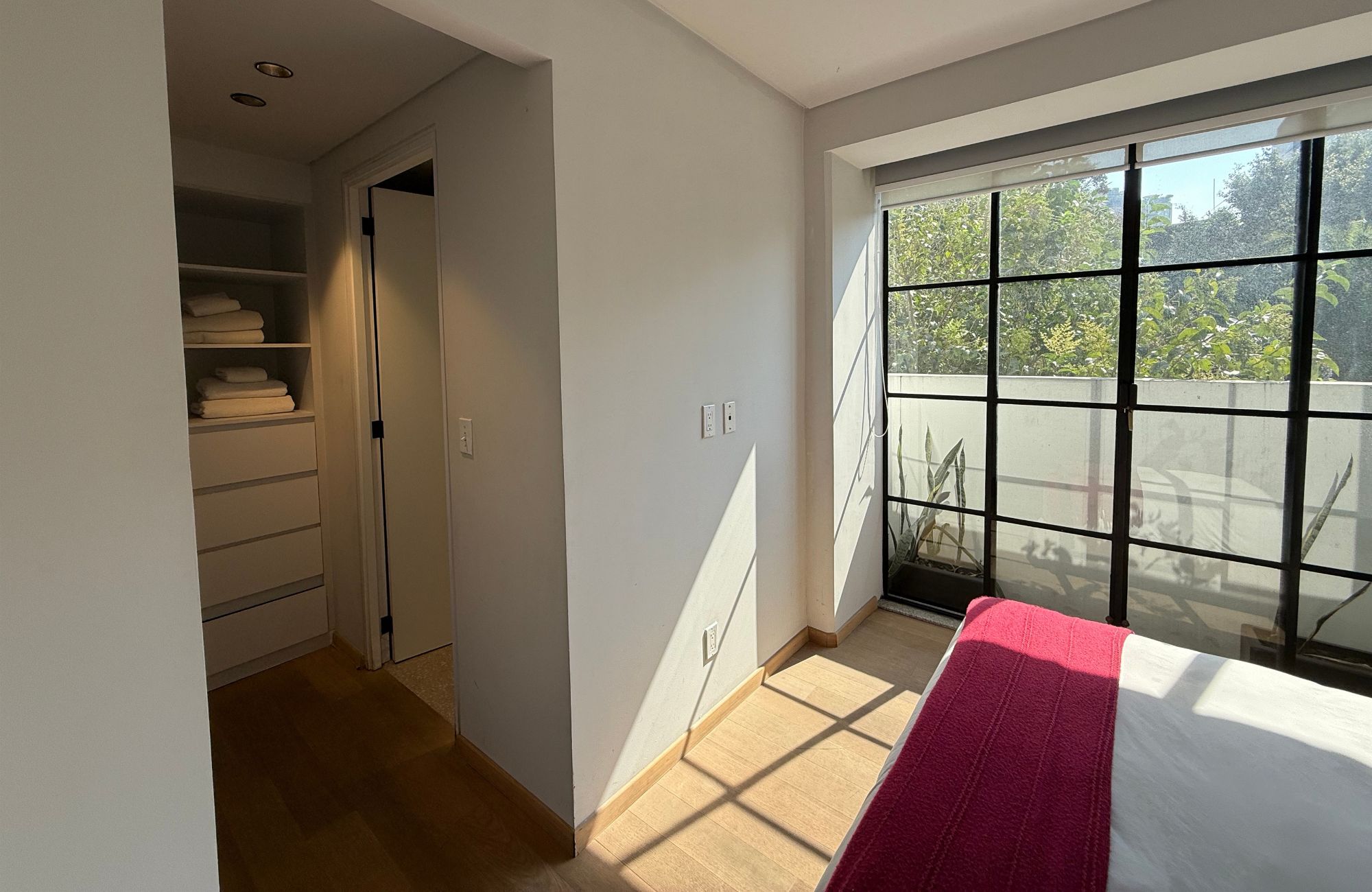 Condo with panoramic view pool, pet friendly, gym, spa, Interlomas sale.