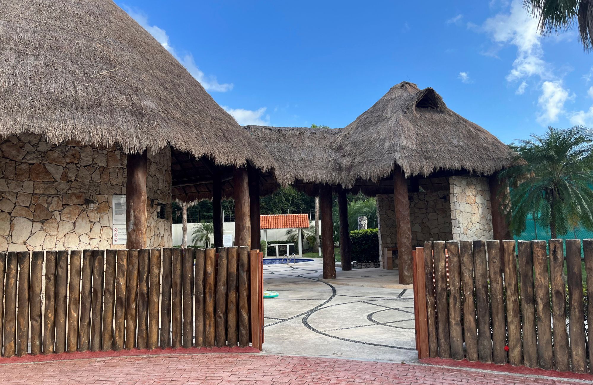 Residential lot for sale in Bamb&uacute; gated community, 24h security and amenities