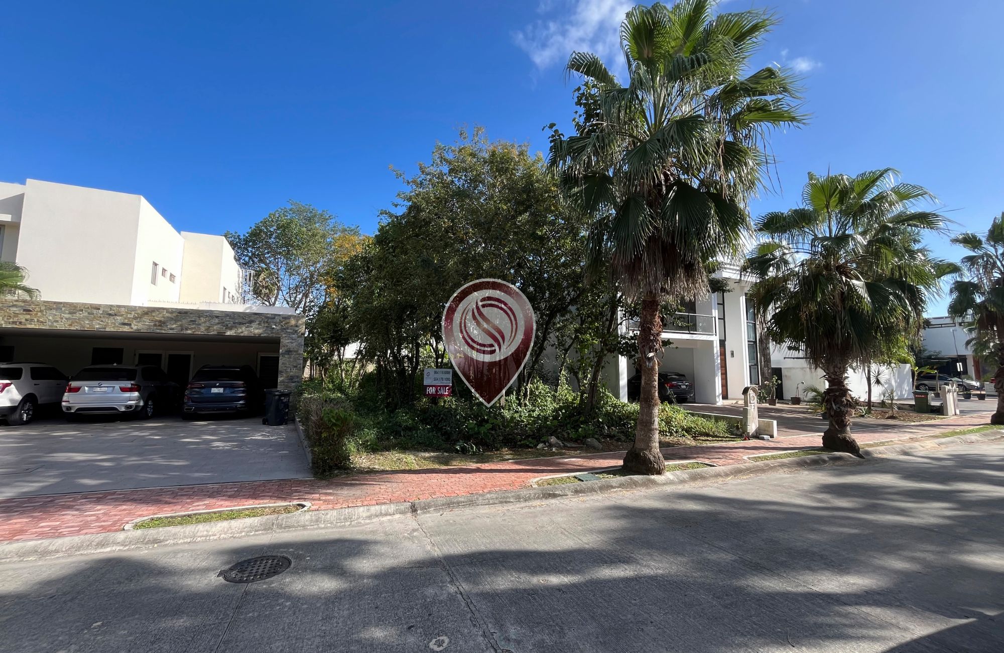 Residential lot for sale in Bamb&uacute; gated community, 24h security and amenities