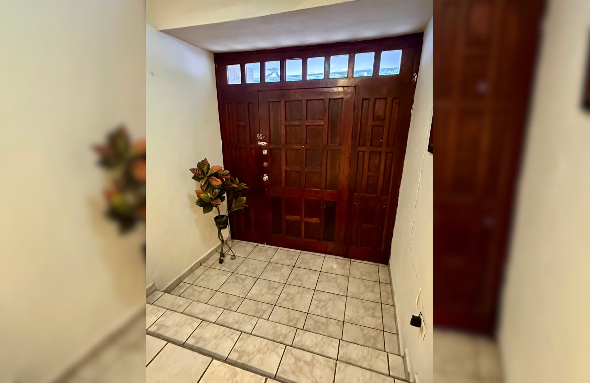 House with private pool, OPPORTUNITY PRICE, interphone, furnished, laundry room, in Repobladores area, pre-construction for sale in Cozumel.
