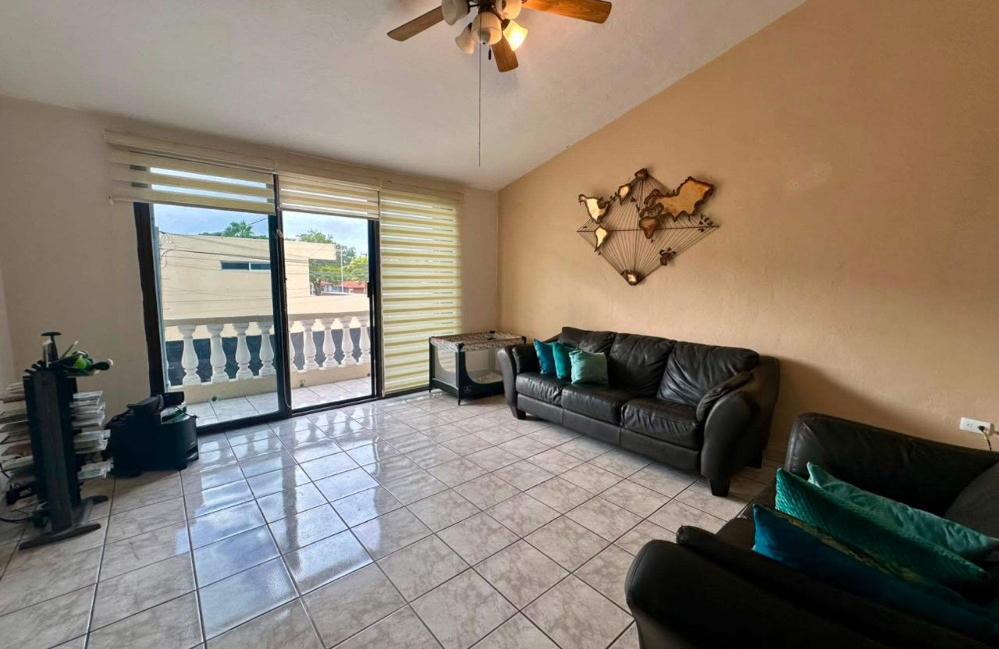 House with private pool, OPPORTUNITY PRICE, interphone, furnished, laundry room, in Repobladores area, pre-construction for sale in Cozumel.