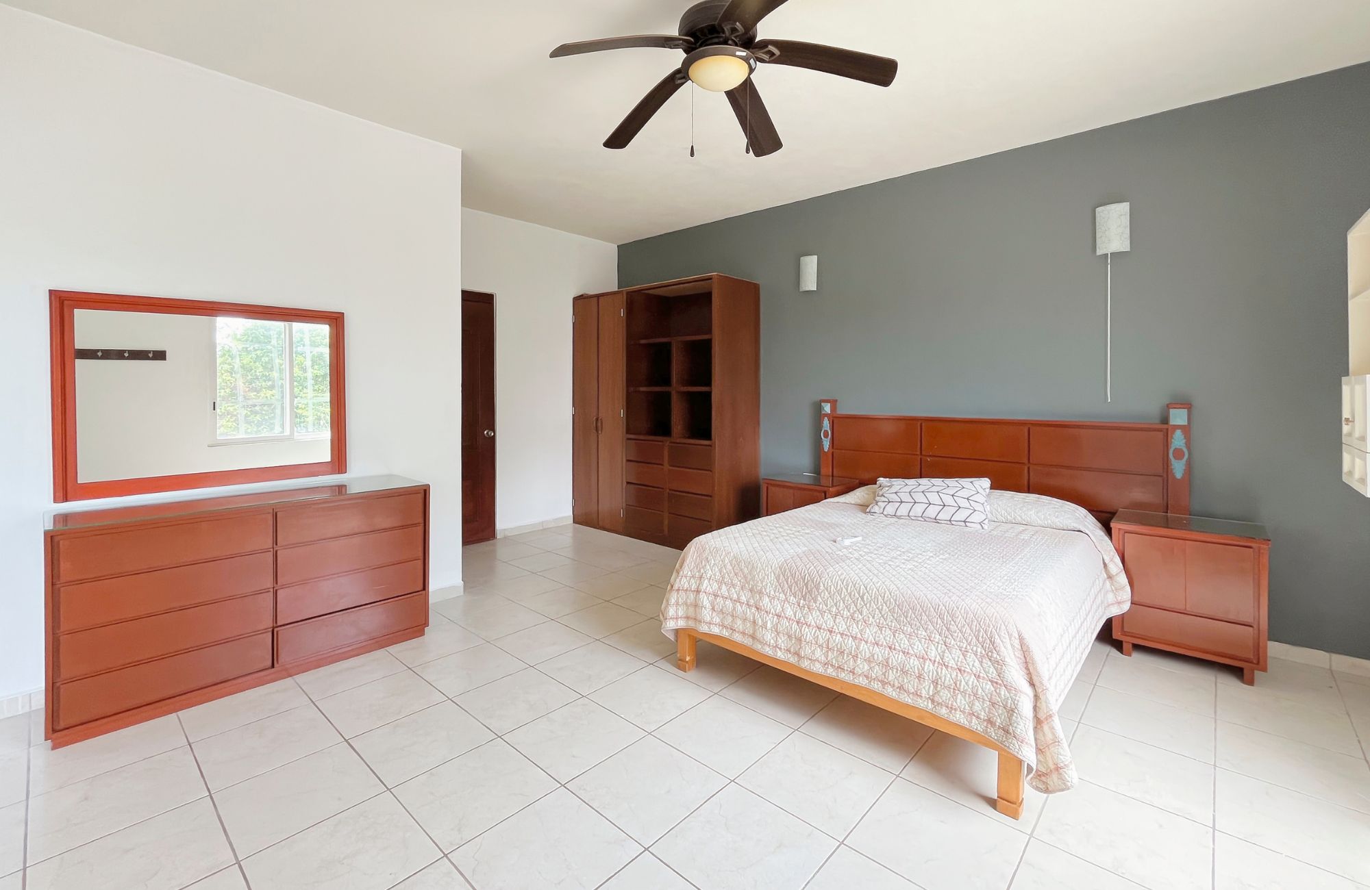 Corner house with Independent Studio, for Sale, Centro Maya, Playa del Carmen