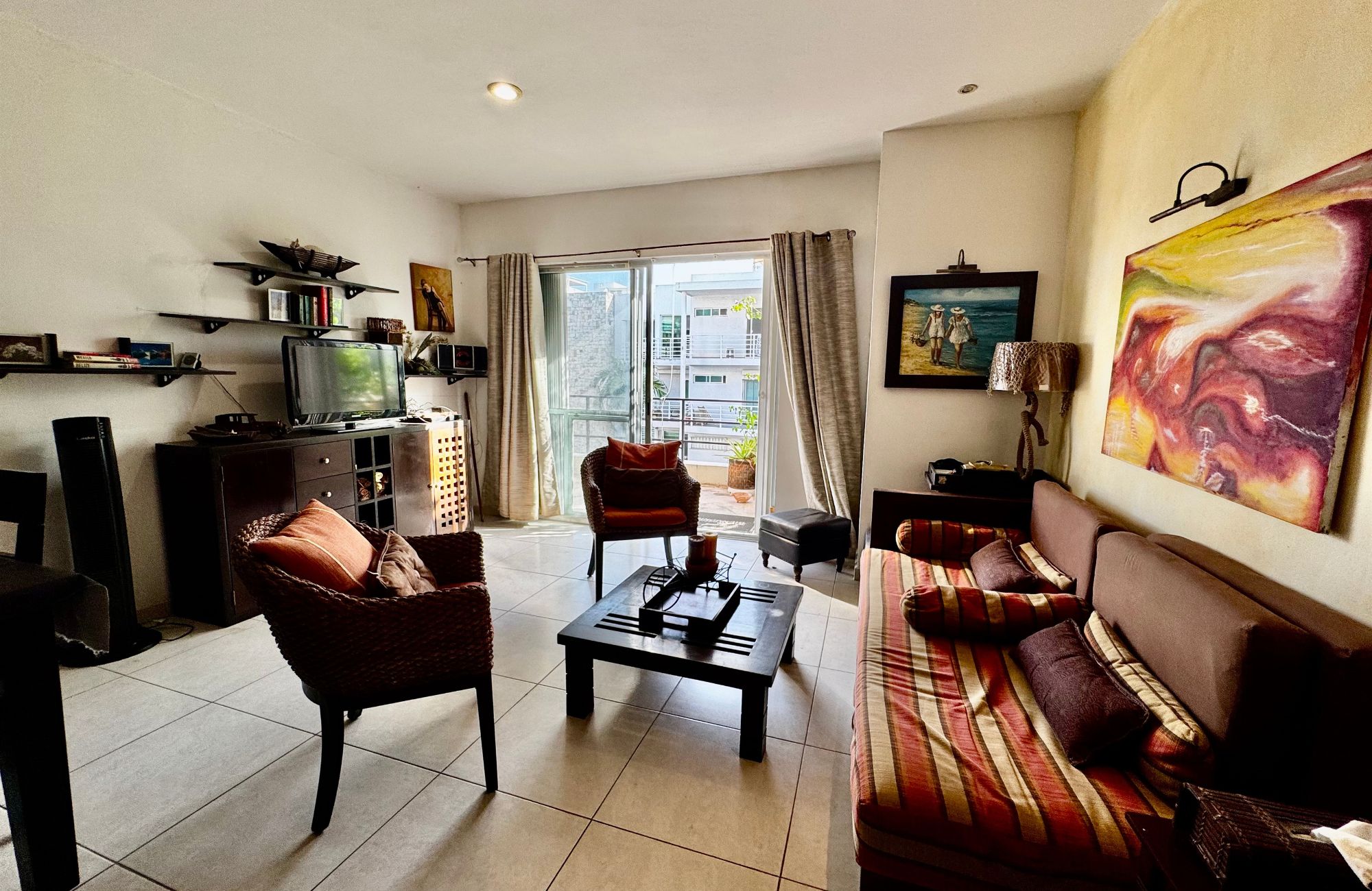 Turn-Key Studio with Ocean View Rooftop, Prime Downtown Playa del Carmen