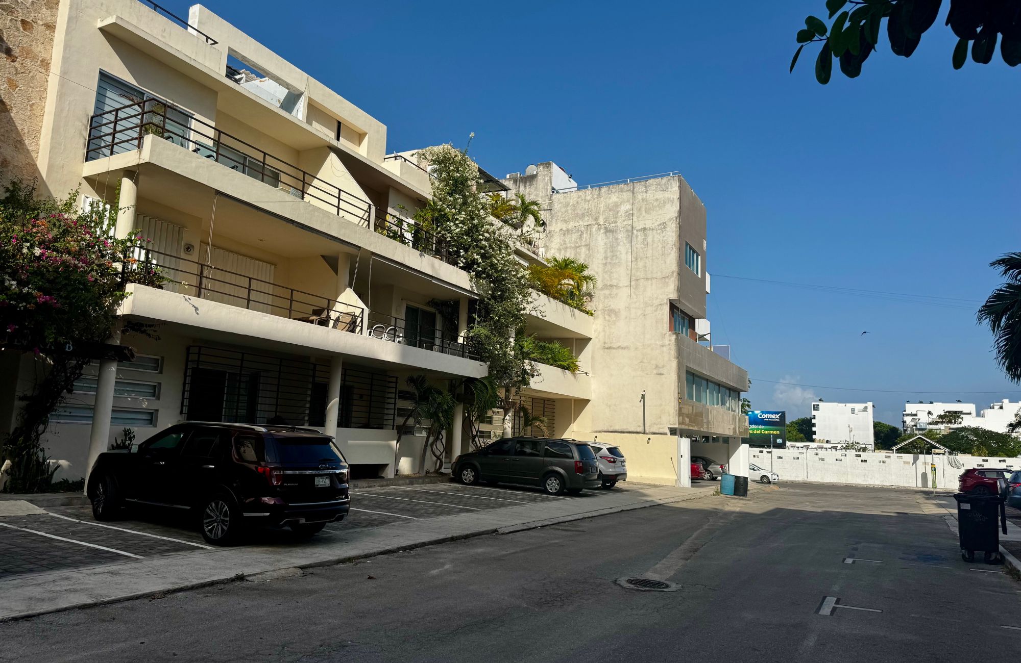 Turn-Key Studio with Ocean View Rooftop, Prime Downtown Playa del Carmen