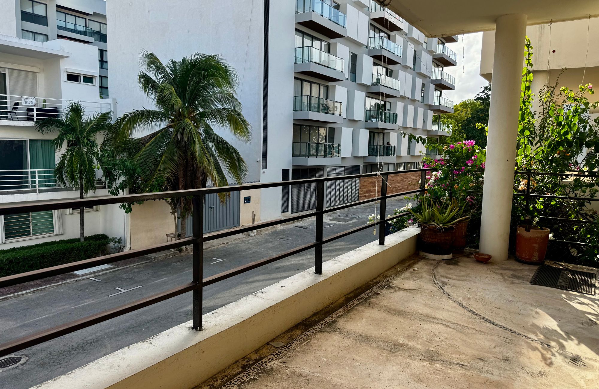 Turn-Key Studio with Ocean View Rooftop, Prime Downtown Playa del Carmen