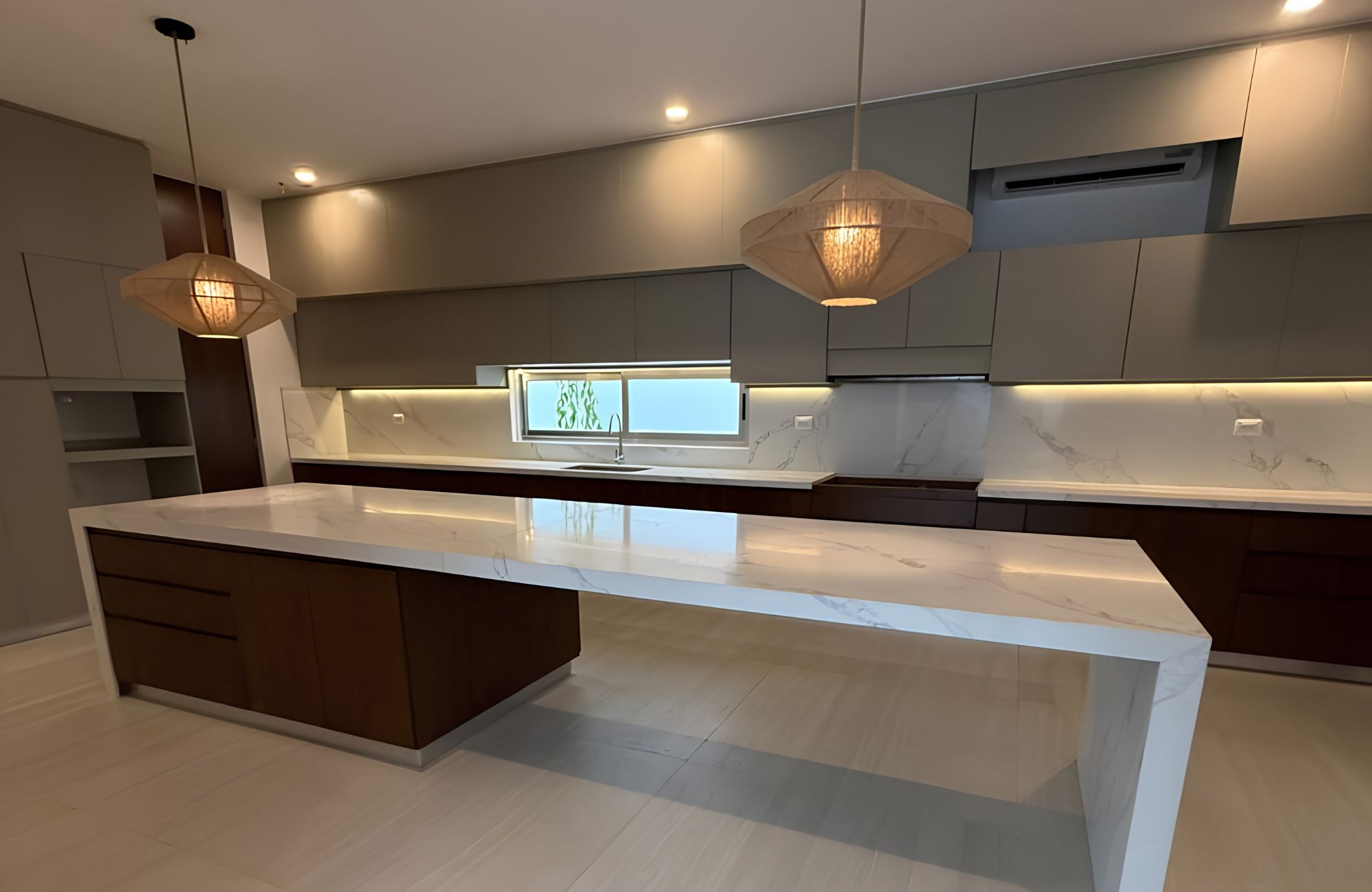 House with Private Pool, Wine Cellar, and Garden for Sale, Residencial El Origen, M&eacute;rida