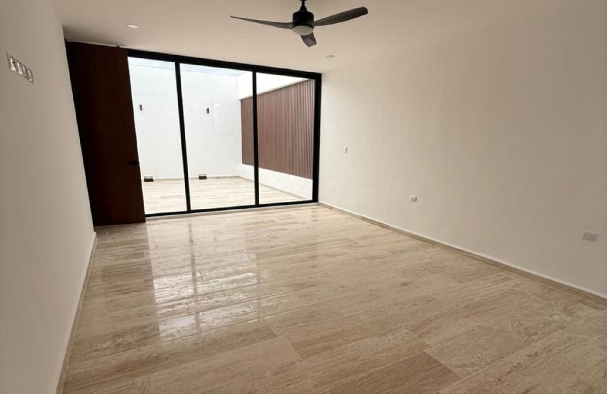 Two-story house with pool for sale, Xcanat&uacute;n, M&eacute;rida