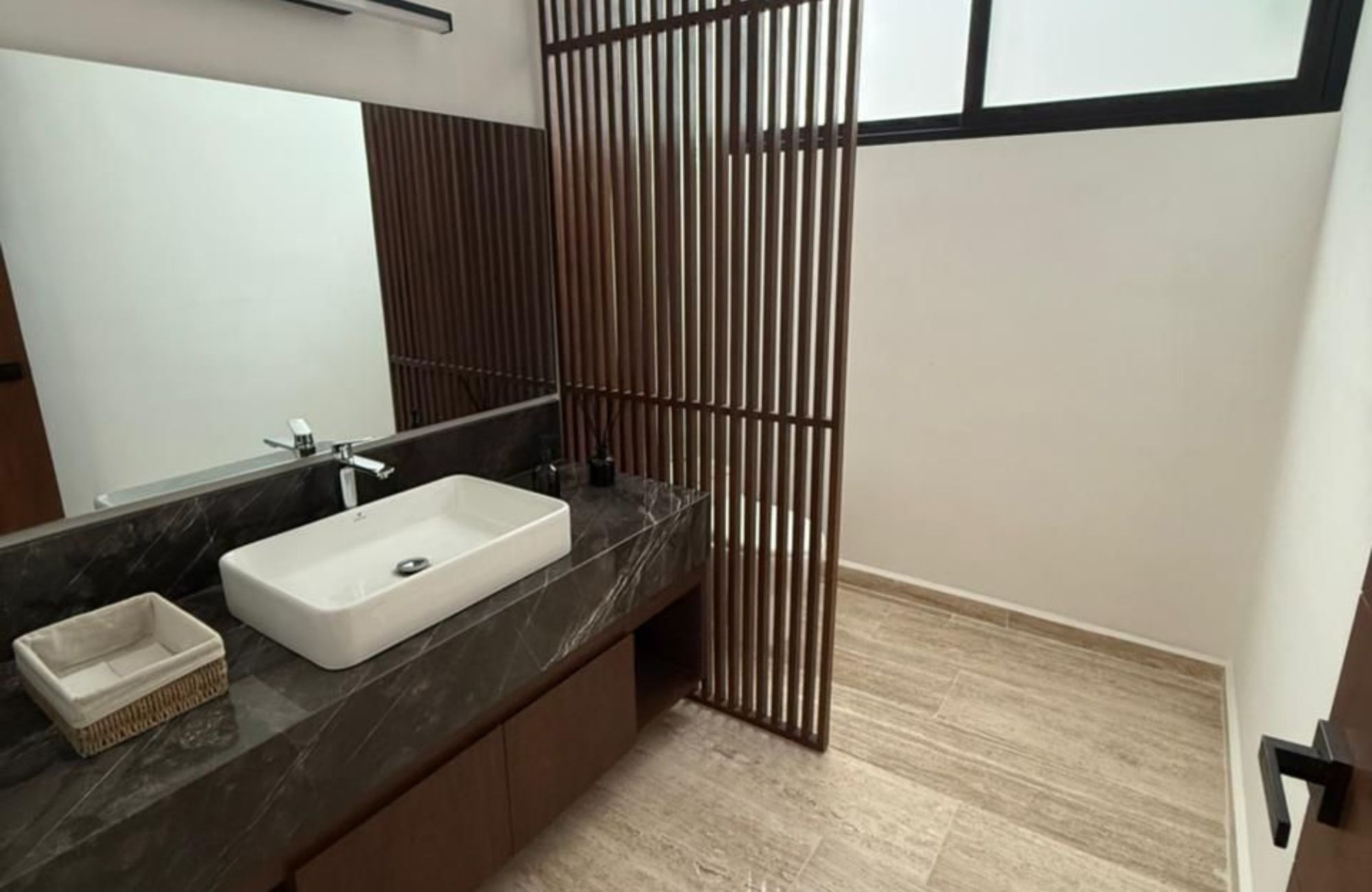 Two-story house with pool for sale, Xcanat&uacute;n, M&eacute;rida
