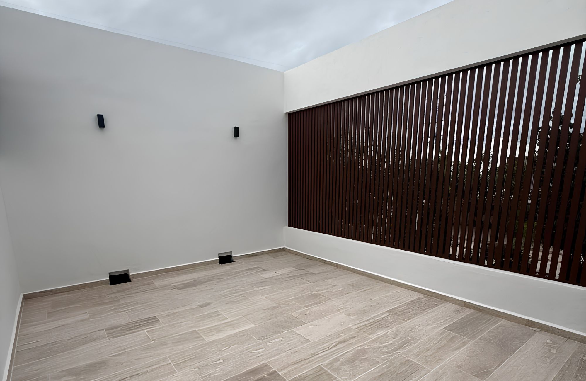 Two-story house with pool for sale, Xcanat&uacute;n, M&eacute;rida