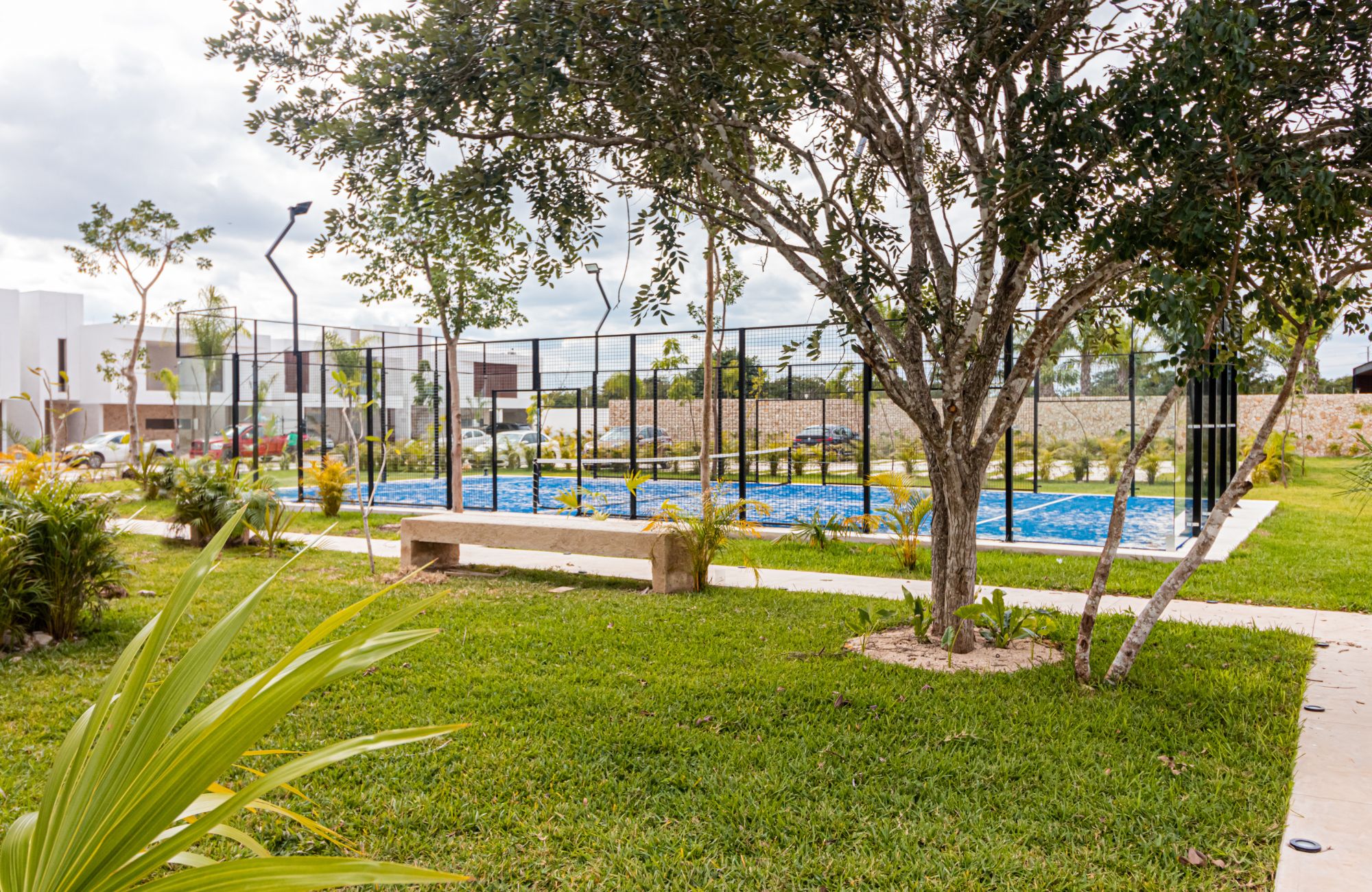 Two-story house with pool for sale, Xcanat&uacute;n, M&eacute;rida