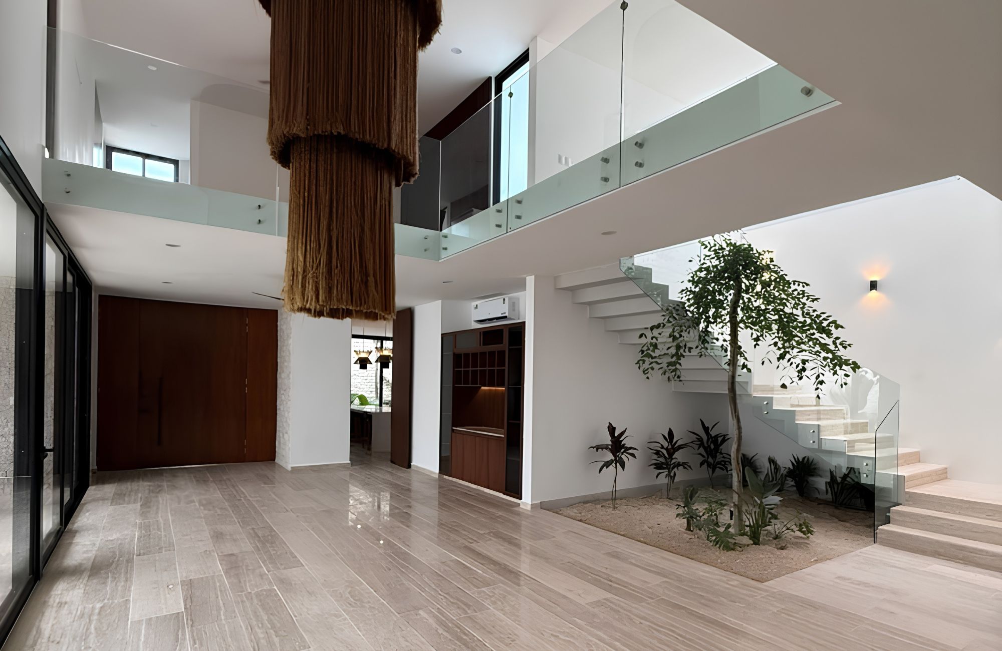 Two-story house with pool for sale, Xcanat&uacute;n, M&eacute;rida