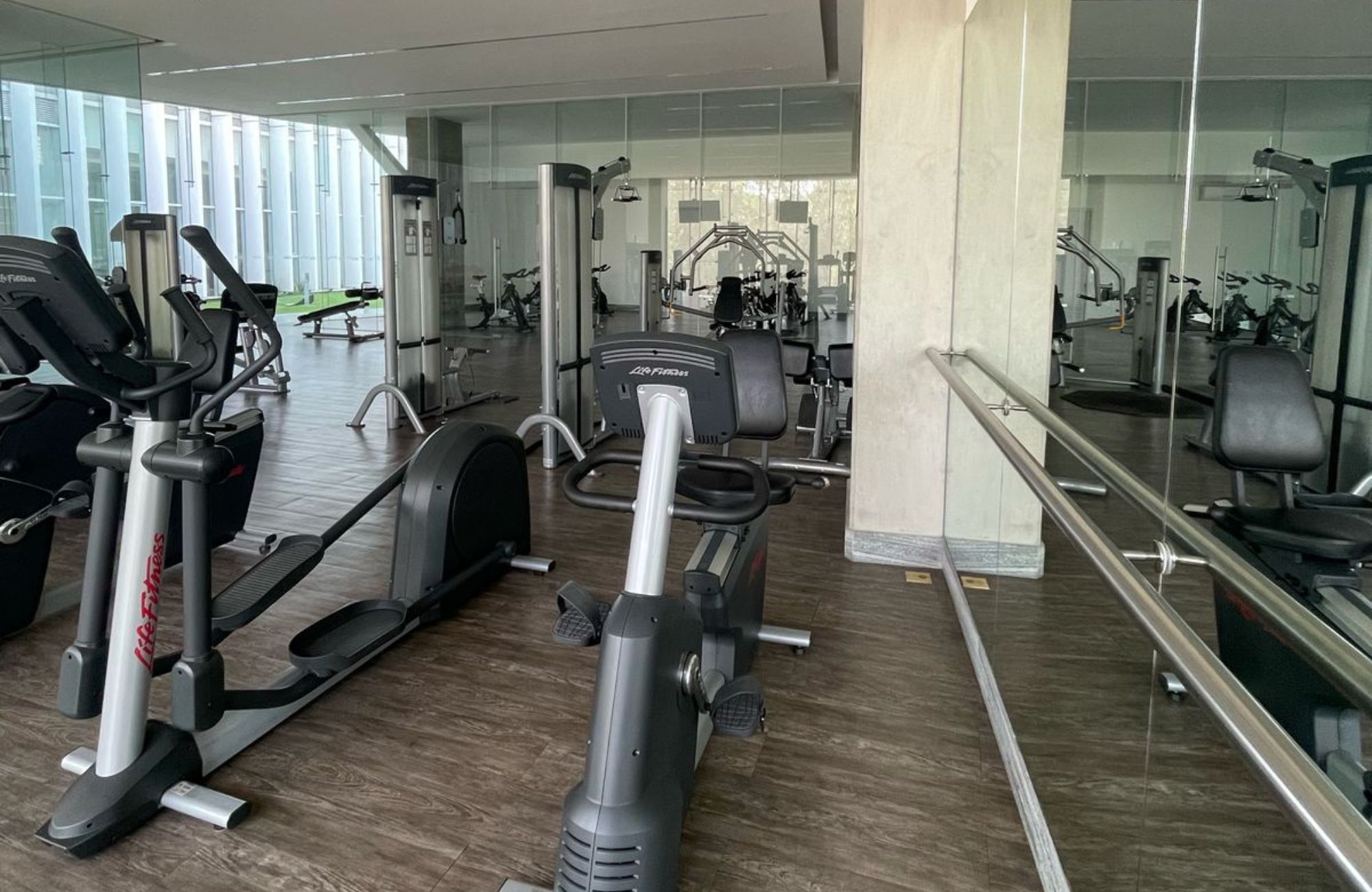 Condo with excellent lighting and modern spaces for sale