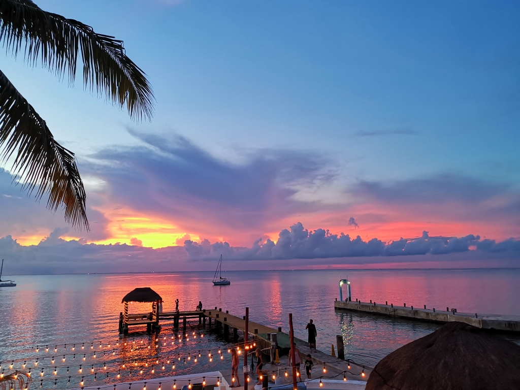 Condominio con alberca, cancha de p&aacute;del, bar, asador, jacuzzi, en venta Cozumel