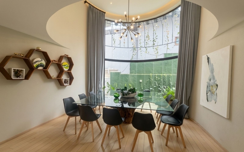 Luxury residence with wine cellar and 2 independent apartments for sale