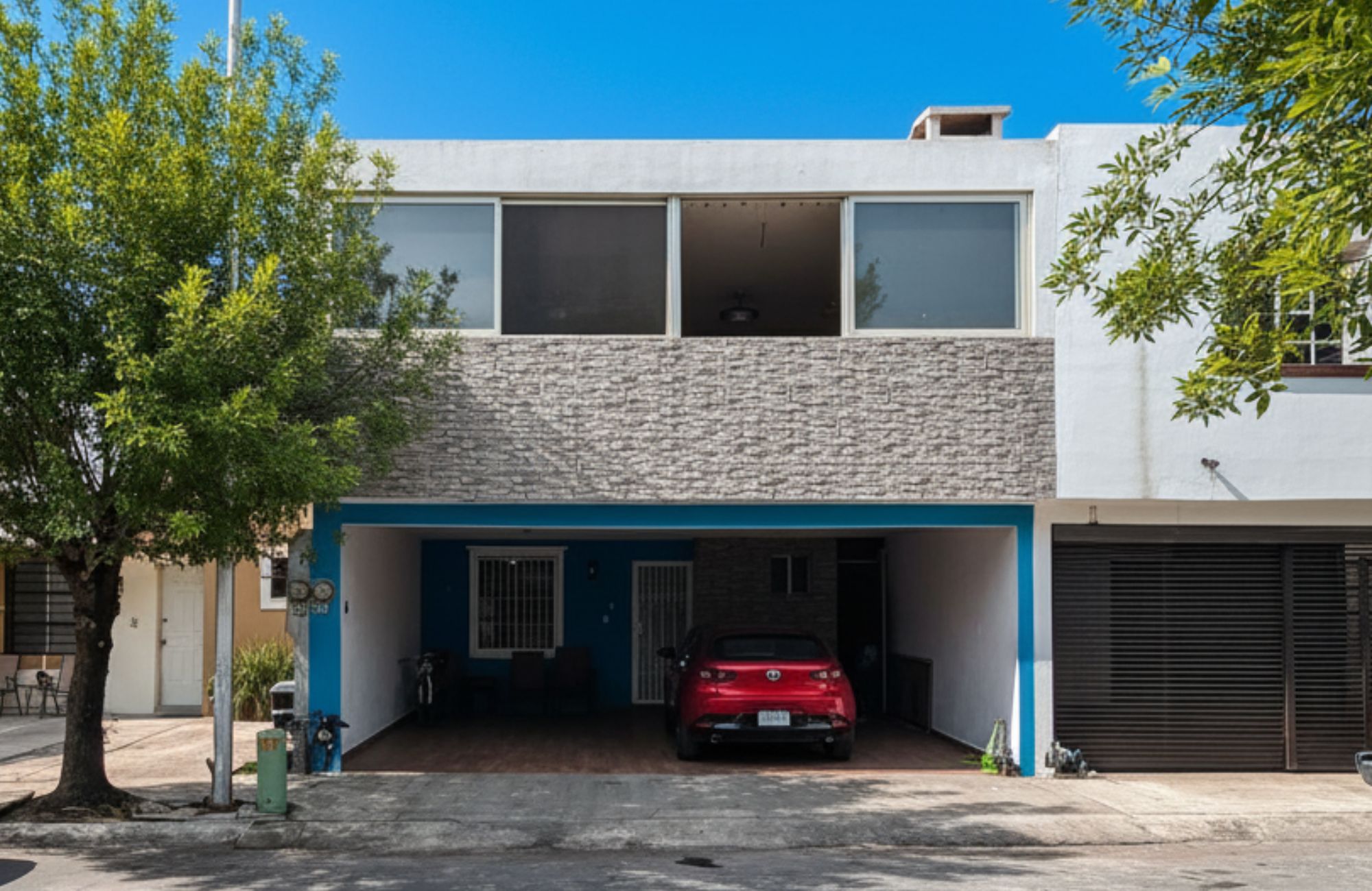 House in Jardines de San Patricio, featuring a covered terrace and a BBQ area, for sale