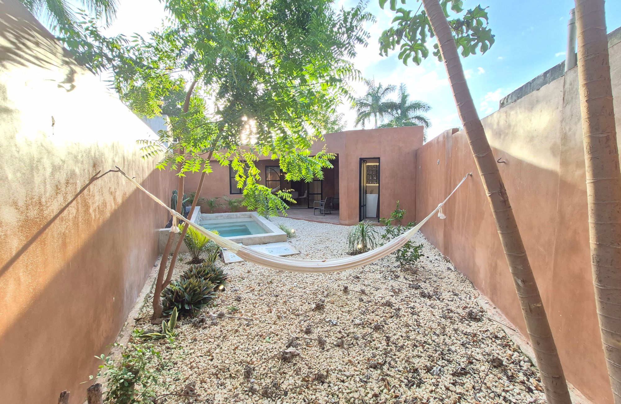 Townhouse with Rooftop and Private Pool pre-construction for sale San Benito, Merida