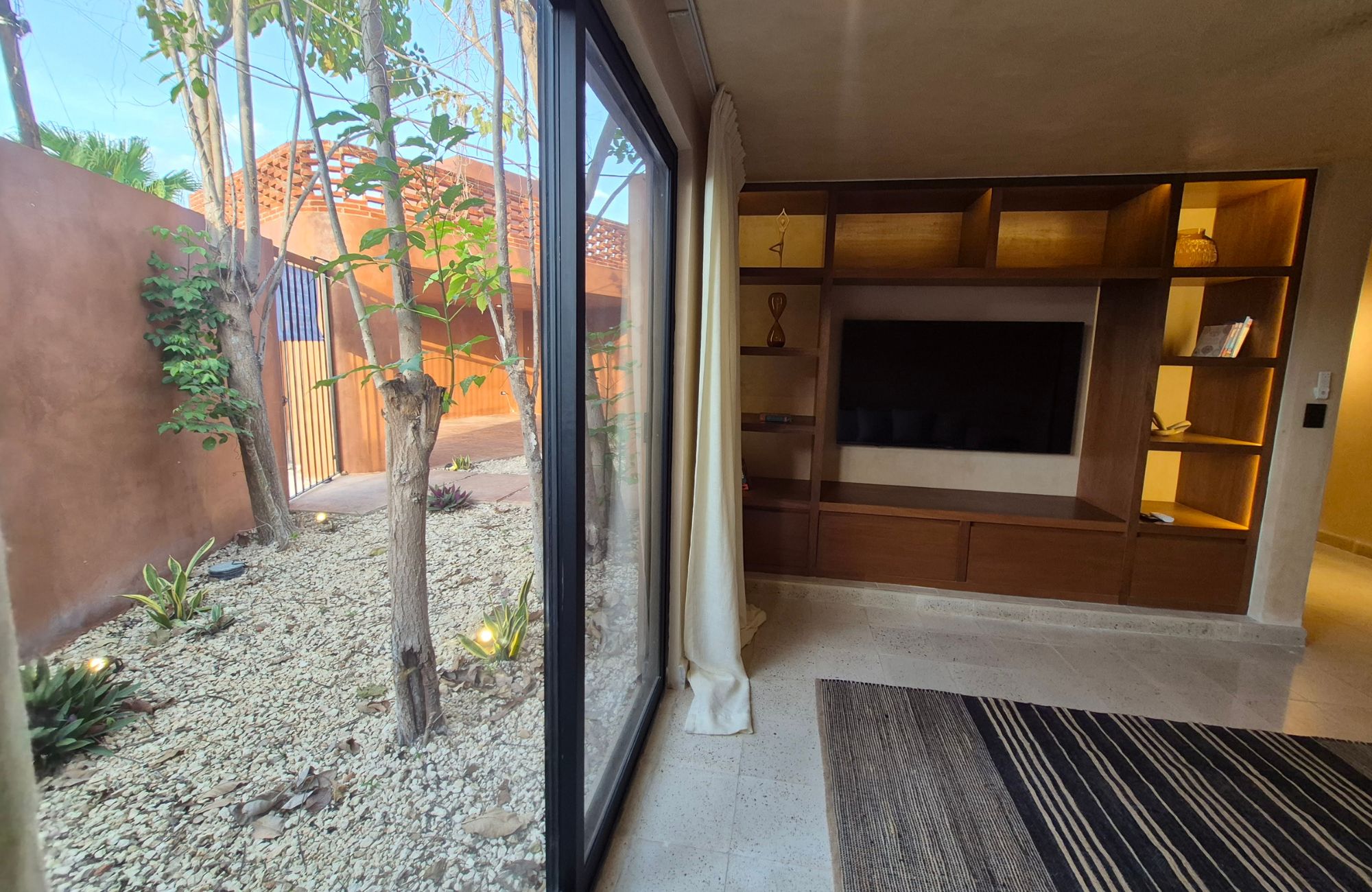Townhouse with Rooftop and Private Pool pre-construction for sale San Benito, Merida