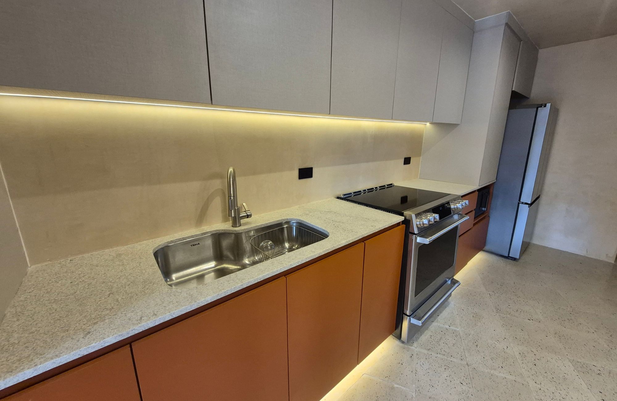 Townhouse with Rooftop and Private Pool pre-construction for sale San Benito, Merida