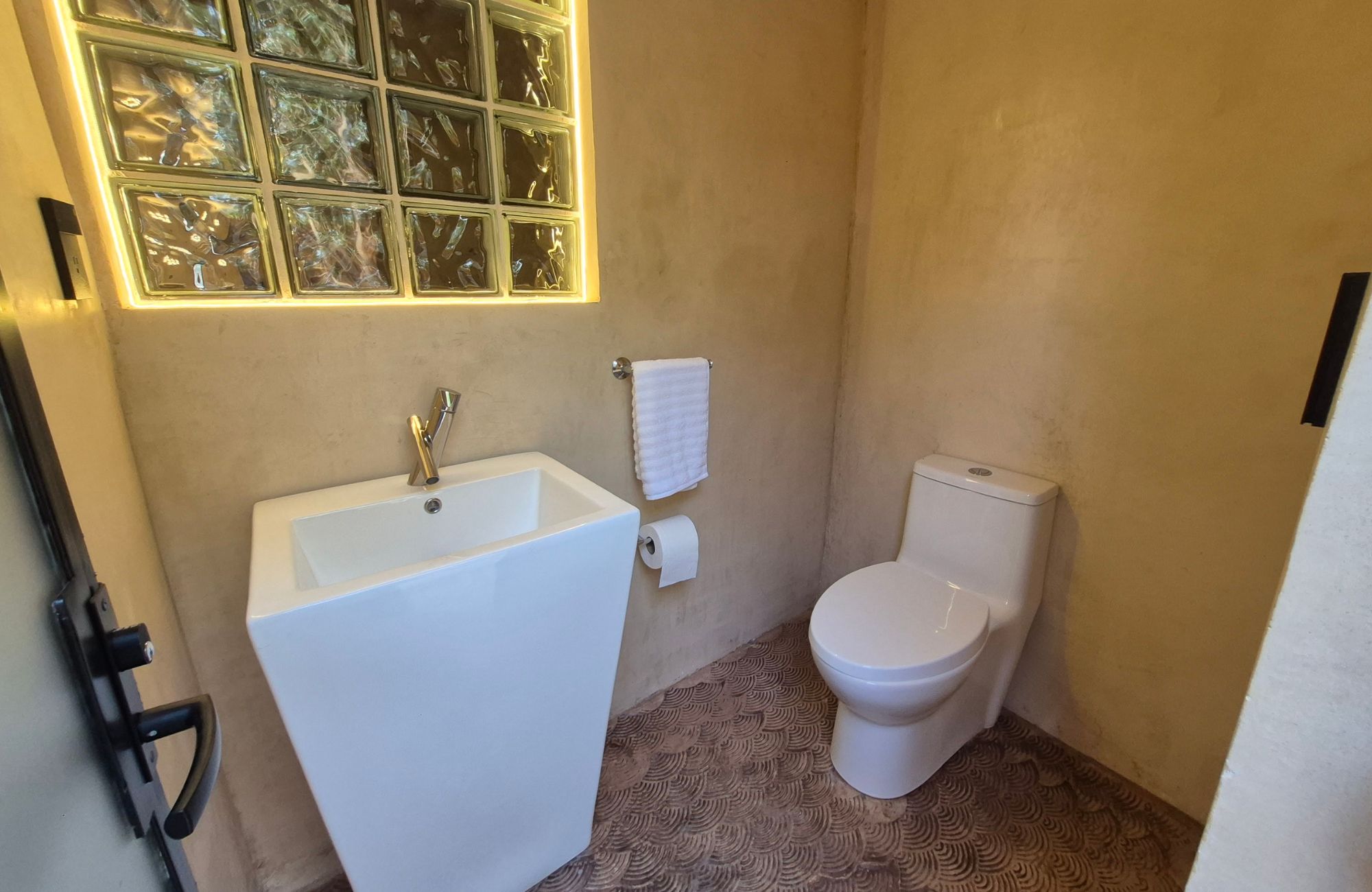 Townhouse with Rooftop and Private Pool pre-construction for sale San Benito, Merida