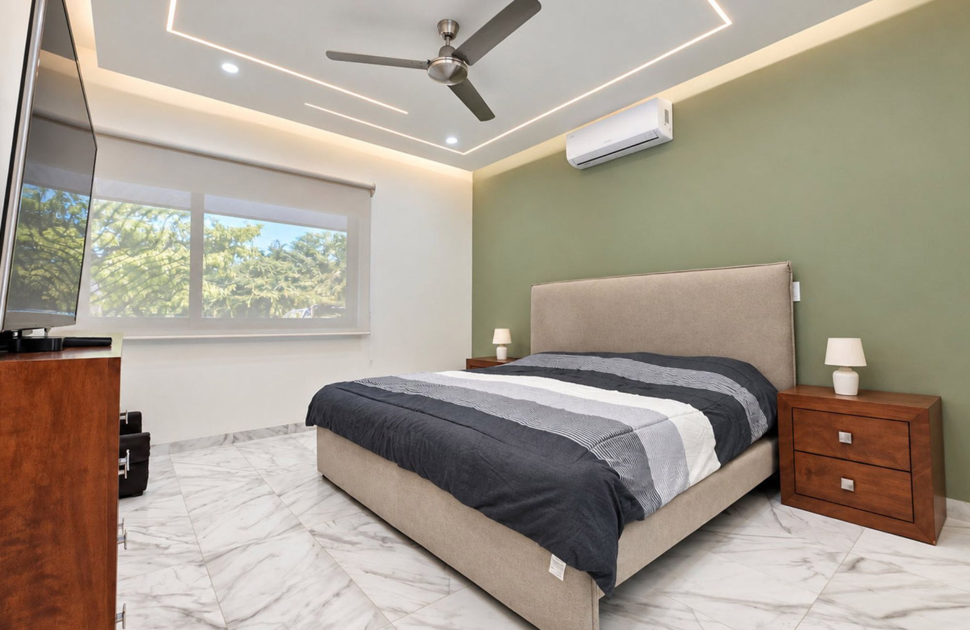 House with Private Pool and Golf Club Access for Sale, North Zone, M&eacute;rida