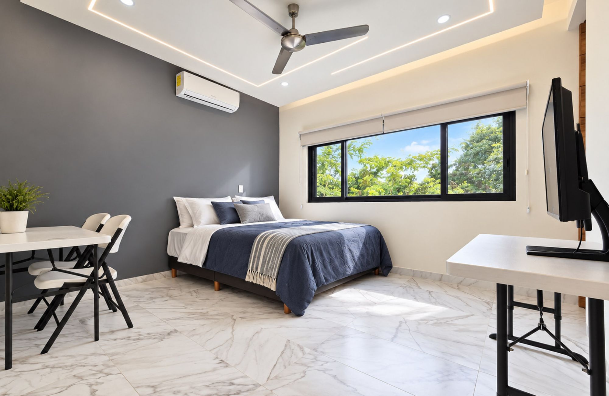 House with Private Pool and Golf Club Access for Sale, North Zone, M&eacute;rida