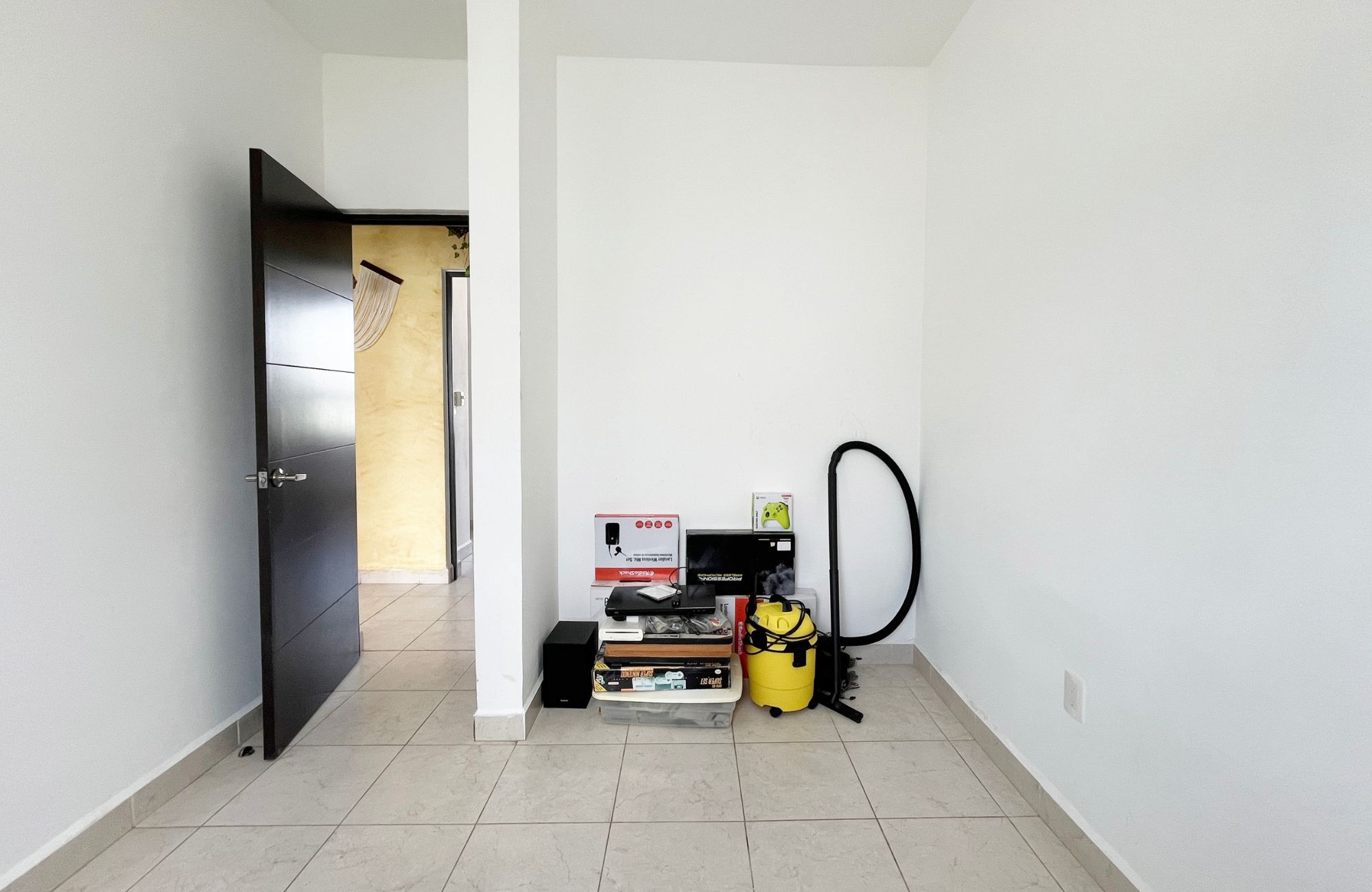 Condo for sale, furnished, great location, and rooftop with ocean view