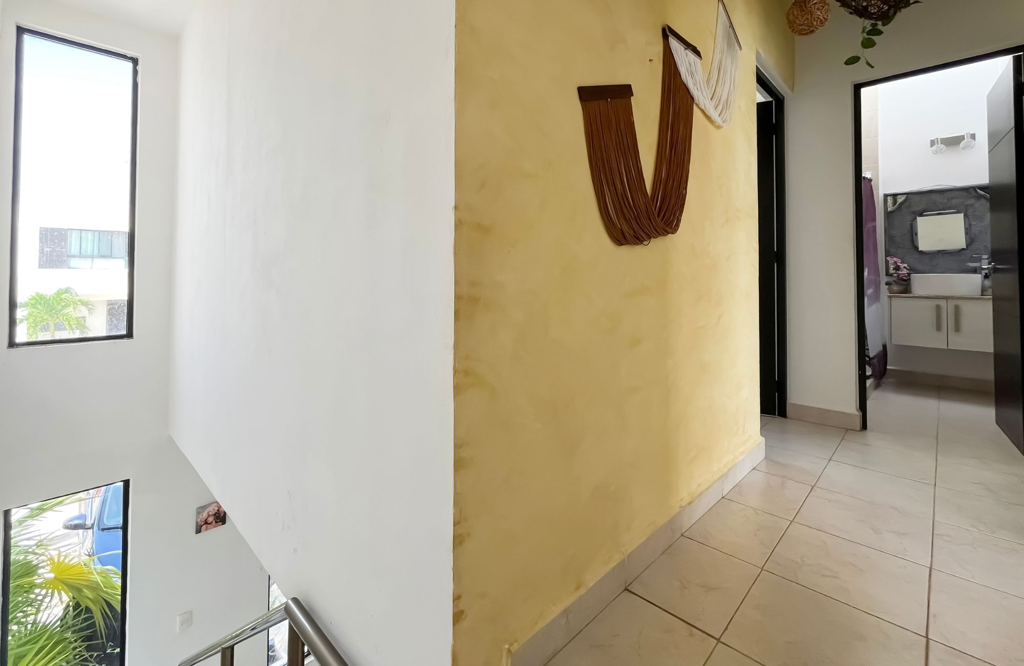 Condo for sale, furnished, great location, and rooftop with ocean view