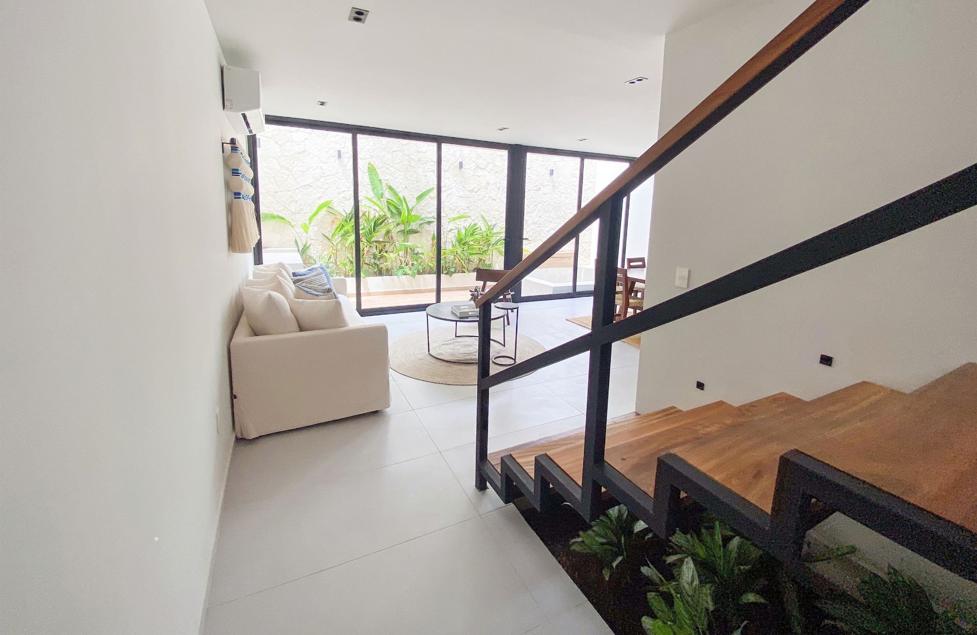Luxury villa in a gated community with terrace, laundry area, pool, for sale