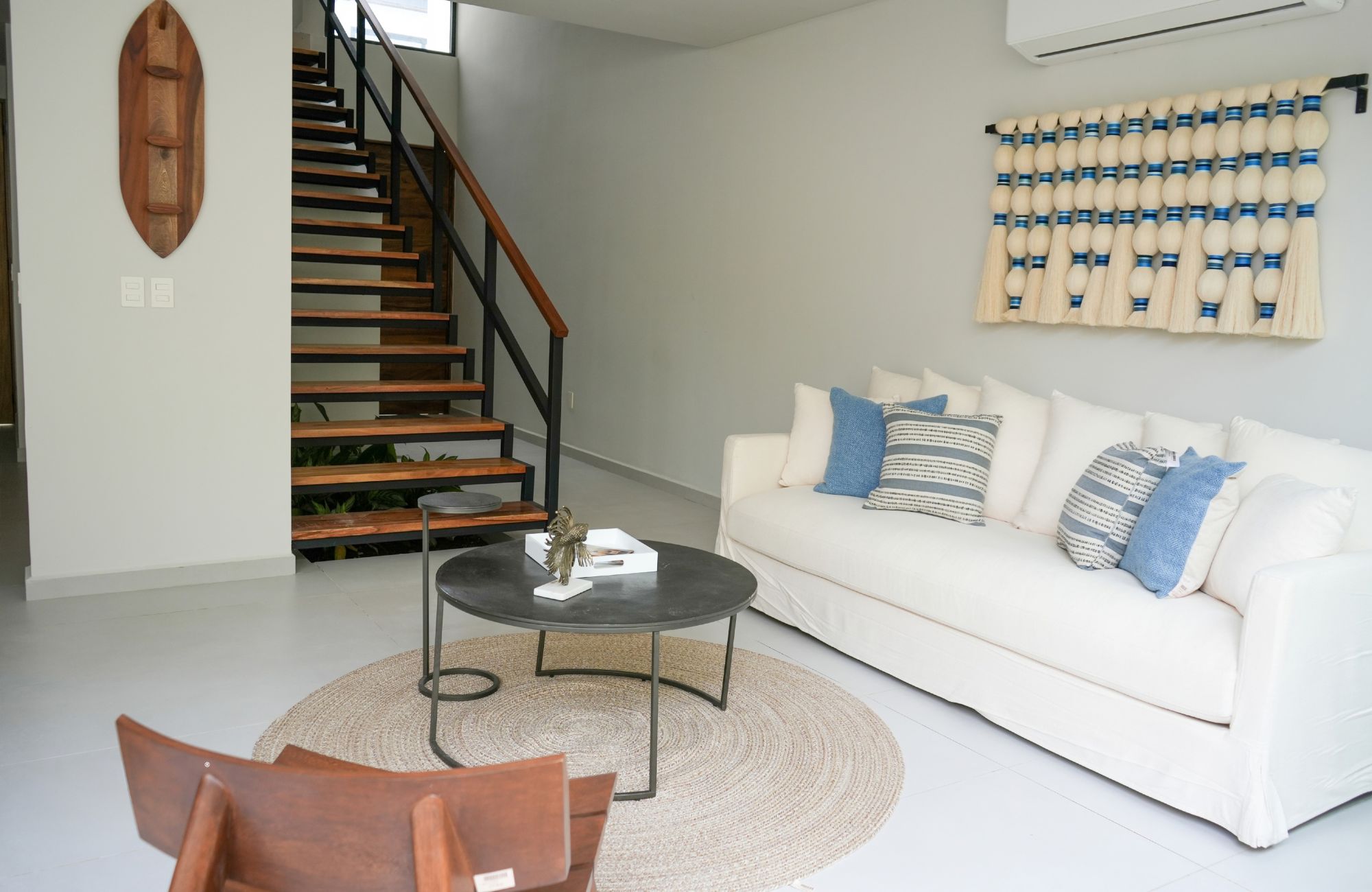 Luxury villa in a gated community with terrace, laundry area, pool, for sale