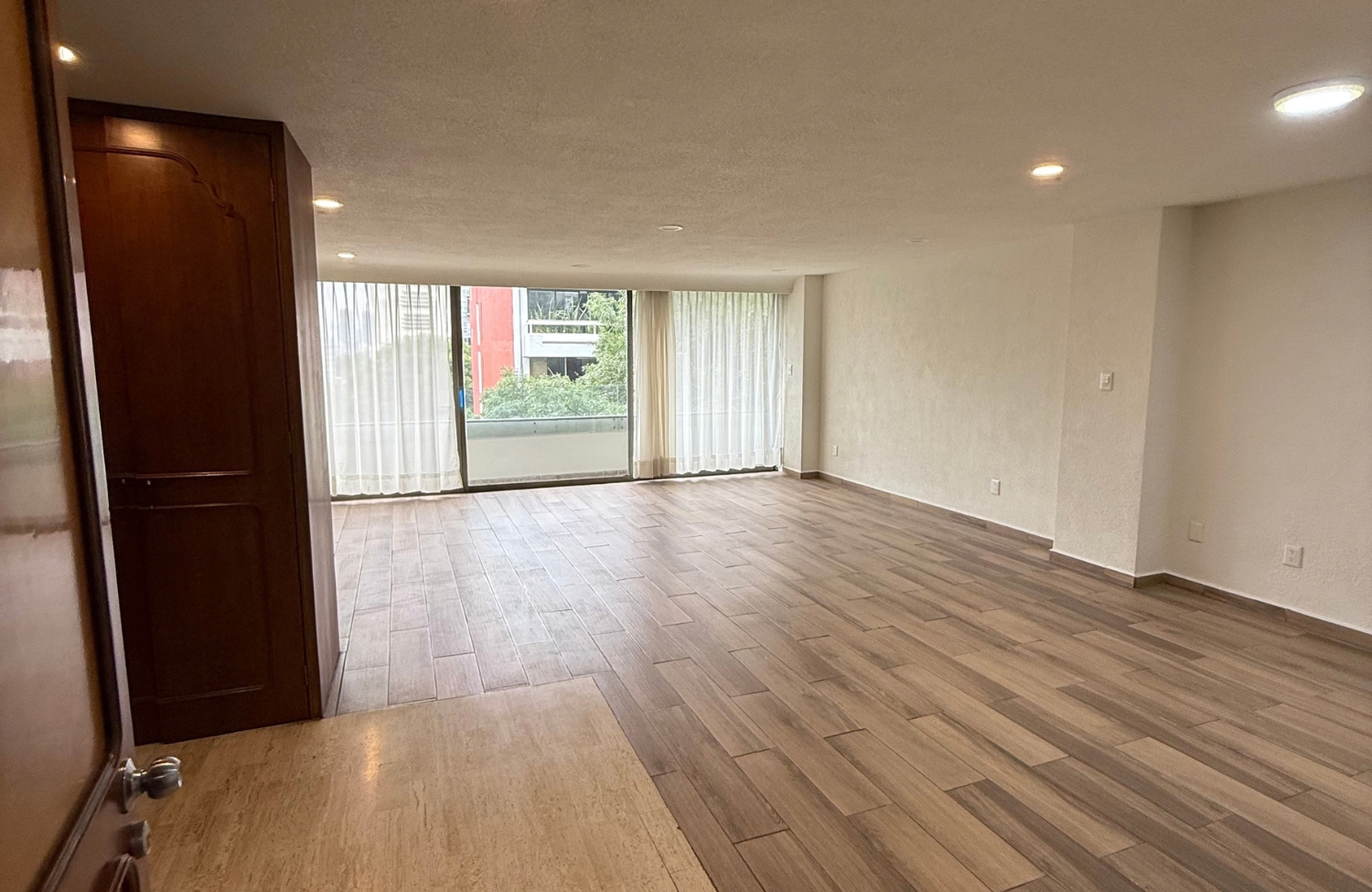 Condo with terrace, pool, jacuzzi, cinema, pet-friendly, for sale, Interlomas