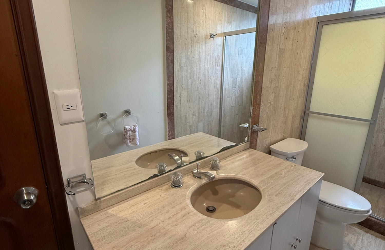 Condo with terrace, pool, jacuzzi, cinema, pet-friendly, for sale, Interlomas