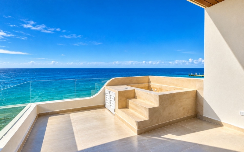 Departamento con terraza y vista al mar, alberca, Rooftop, en venta
