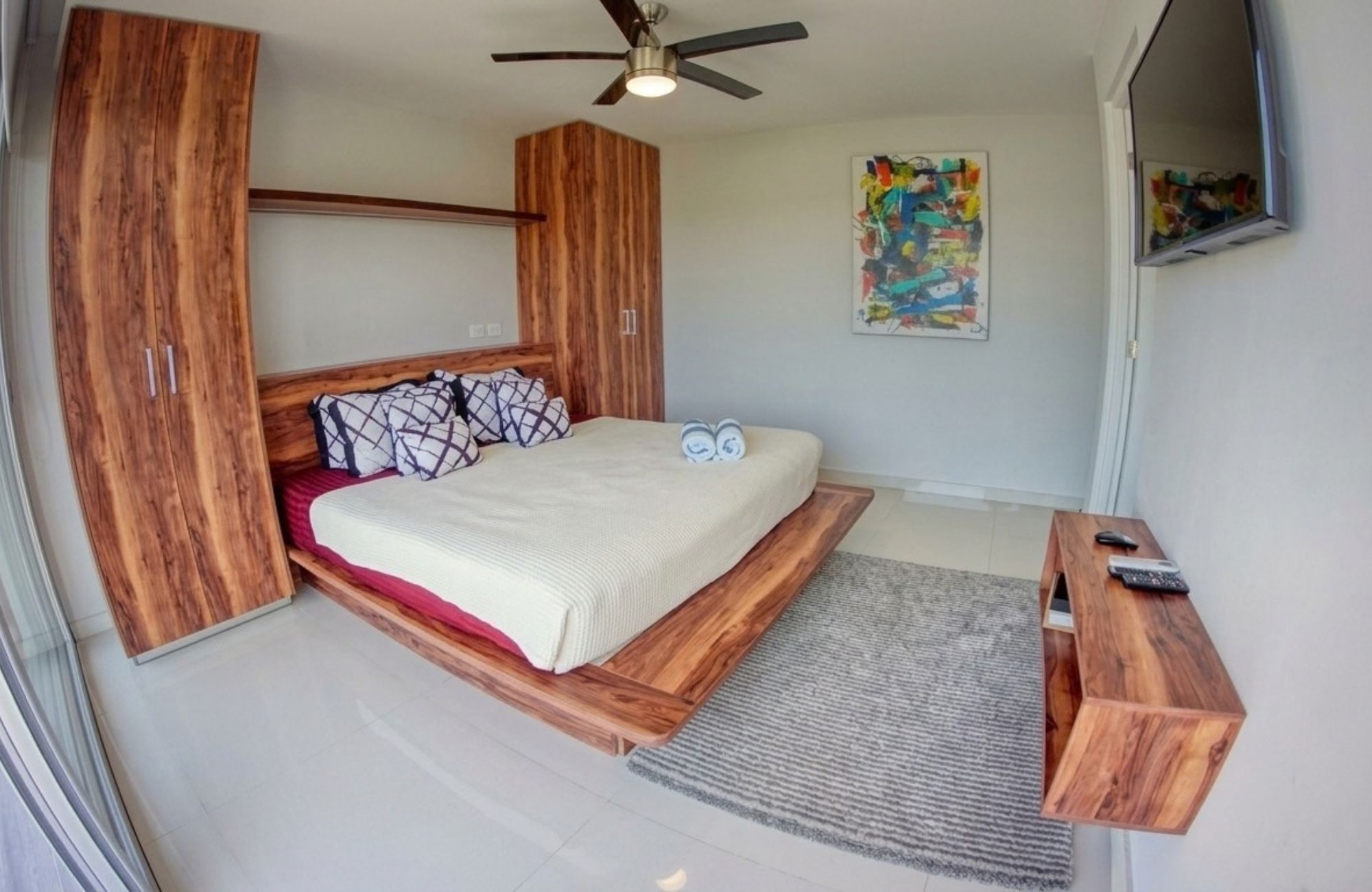 250m Condo&nbsp; from the Beach, Immediate Delivery, For Sale, Playa del Carmen