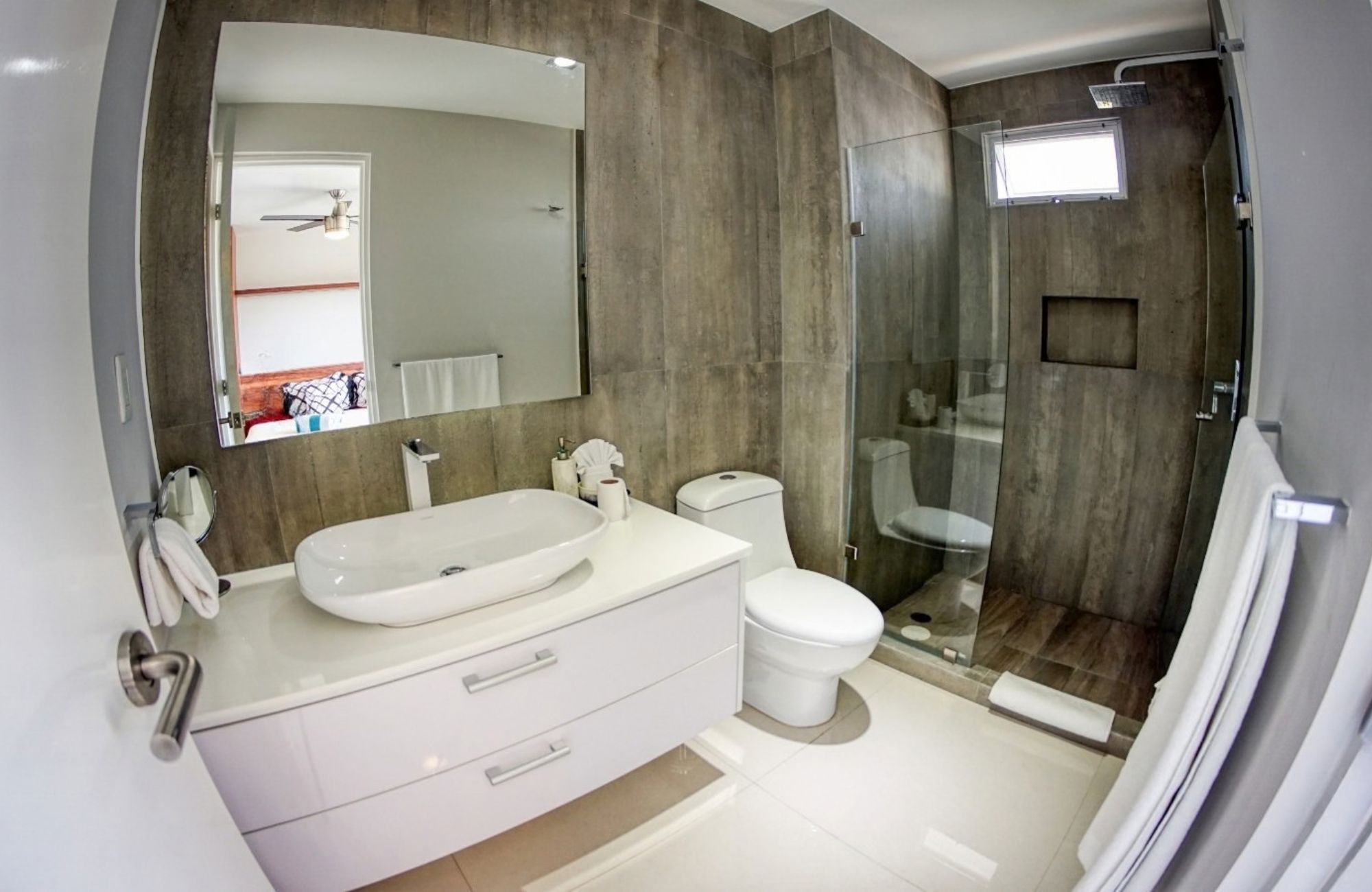 250m Condo&nbsp; from the Beach, Immediate Delivery, For Sale, Playa del Carmen